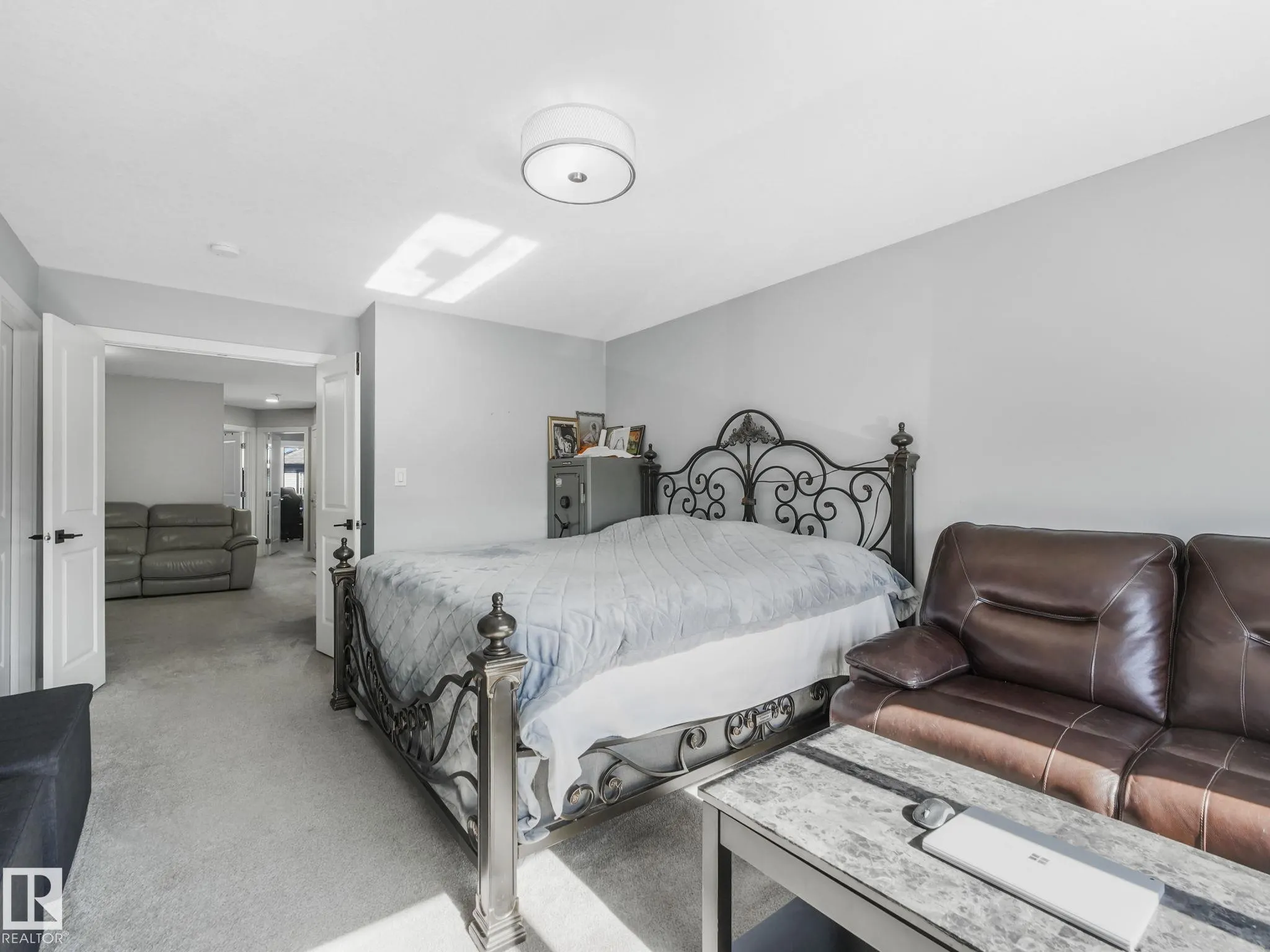 1703 16 Avenue