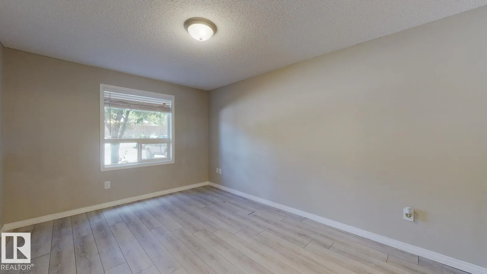 9357 SIMPSON Drive