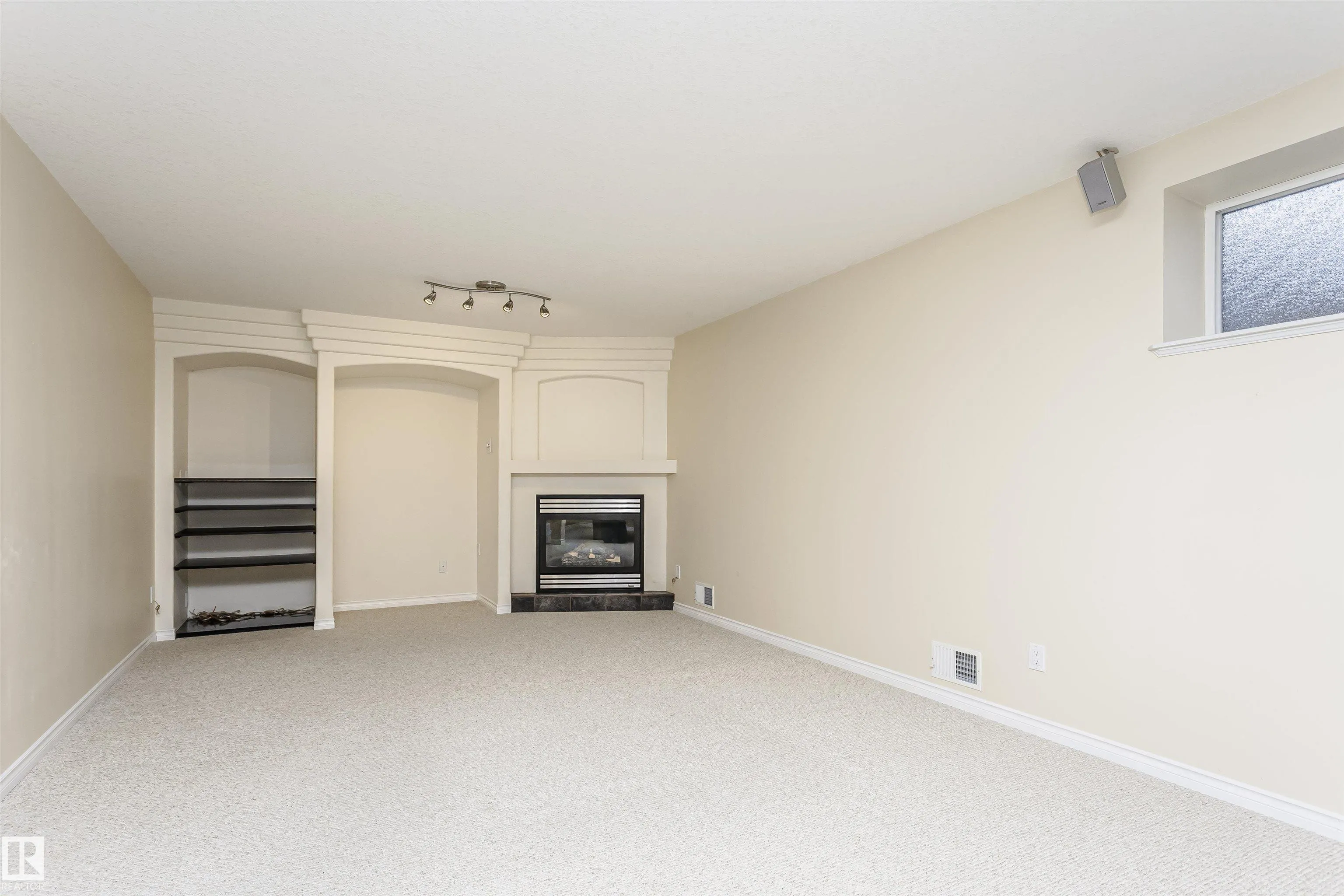 26 LONGVIEW Place