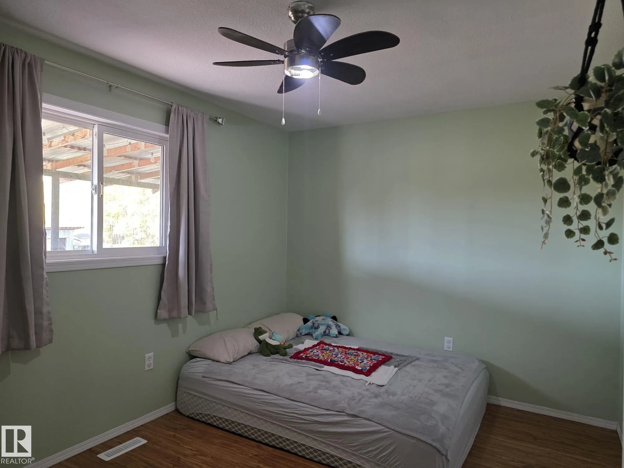 7215 Township Rd 504