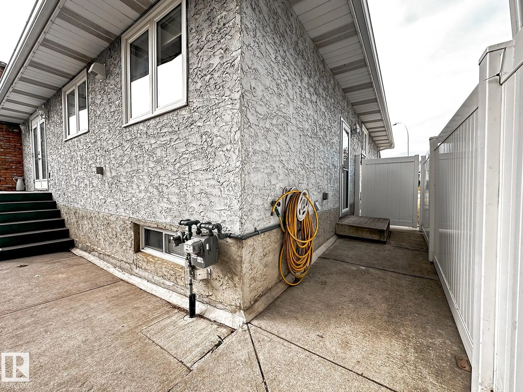 11403 149 Avenue