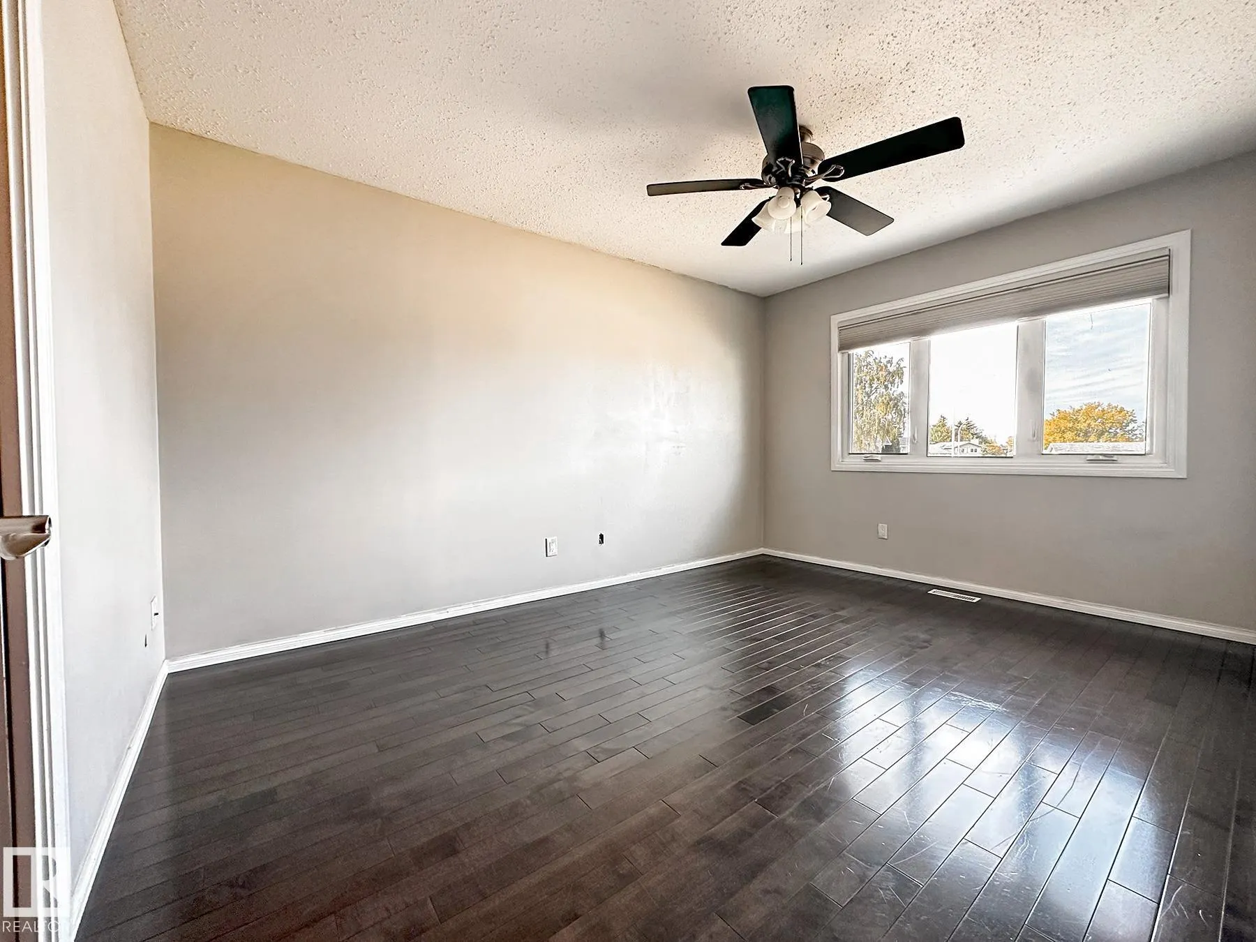 11403 149 Avenue