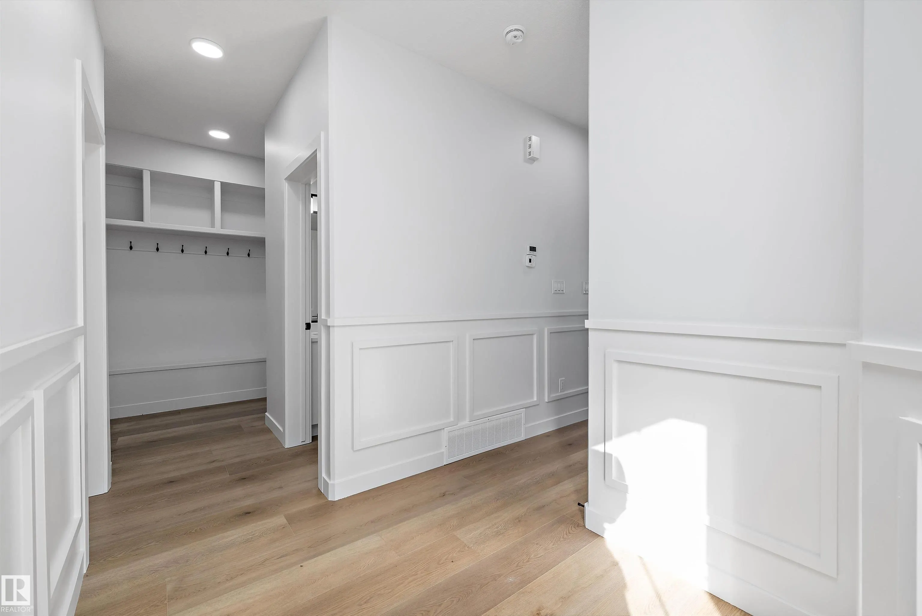 28 Chartres Close