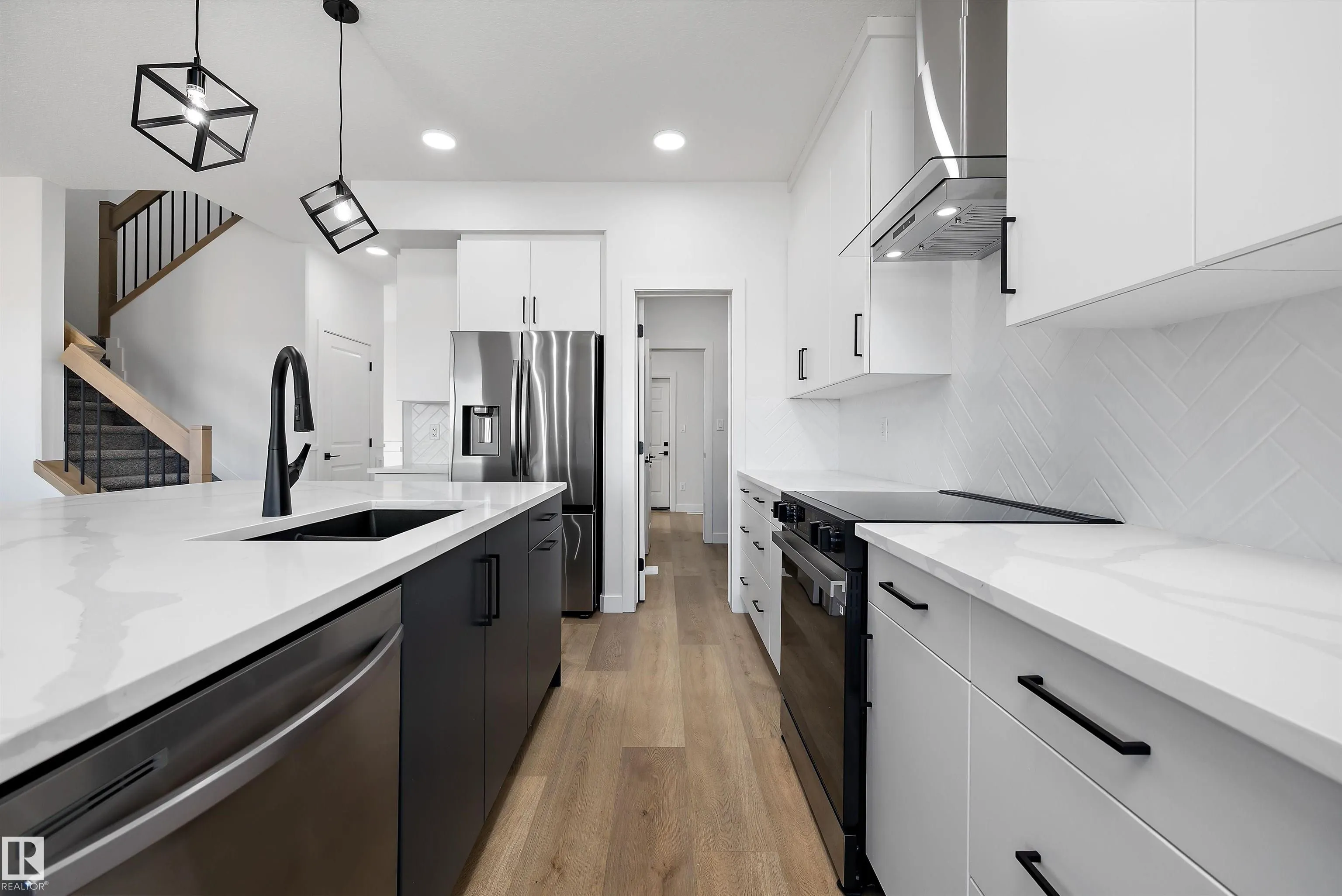 28 Chartres Close