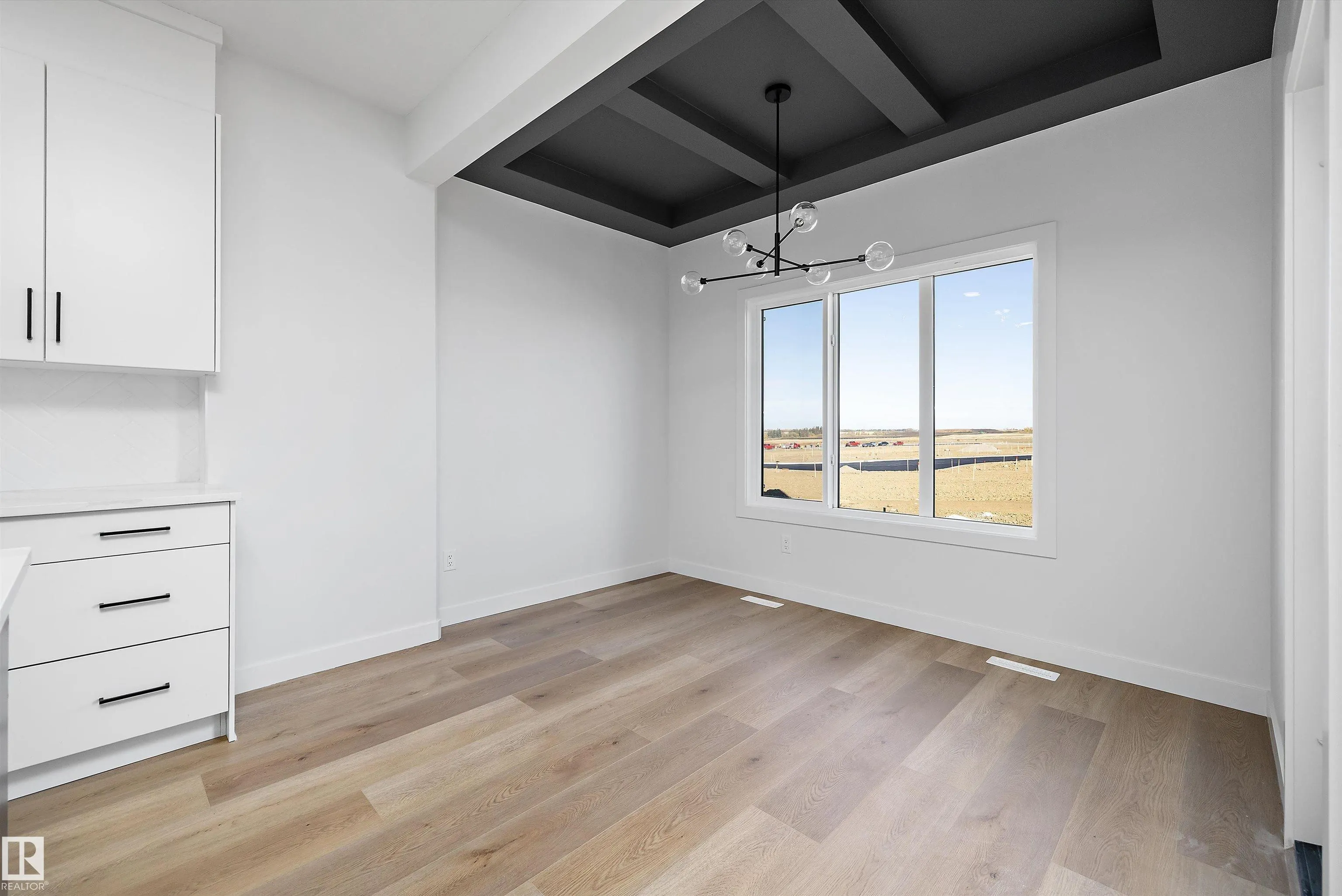 28 Chartres Close