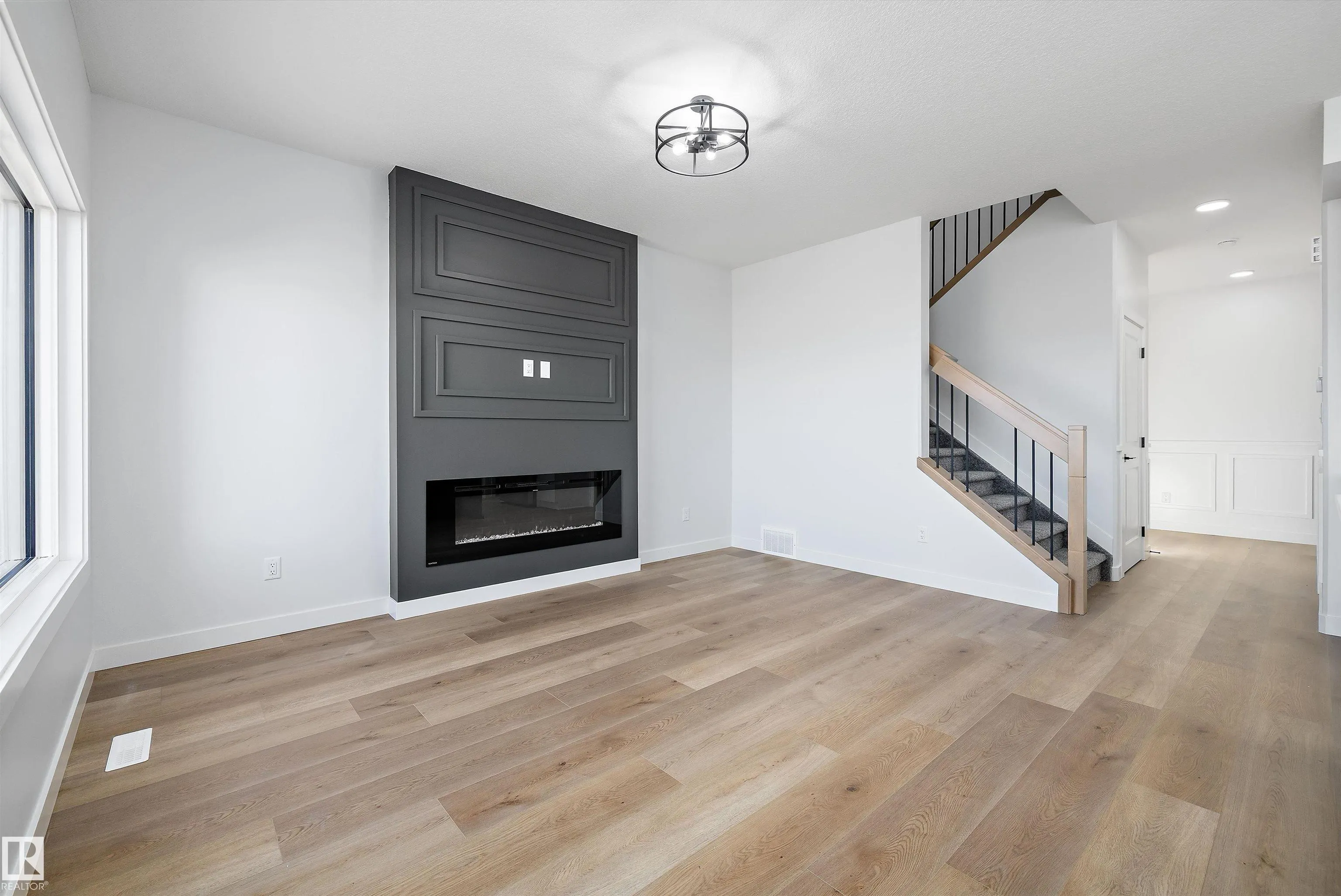 28 Chartres Close