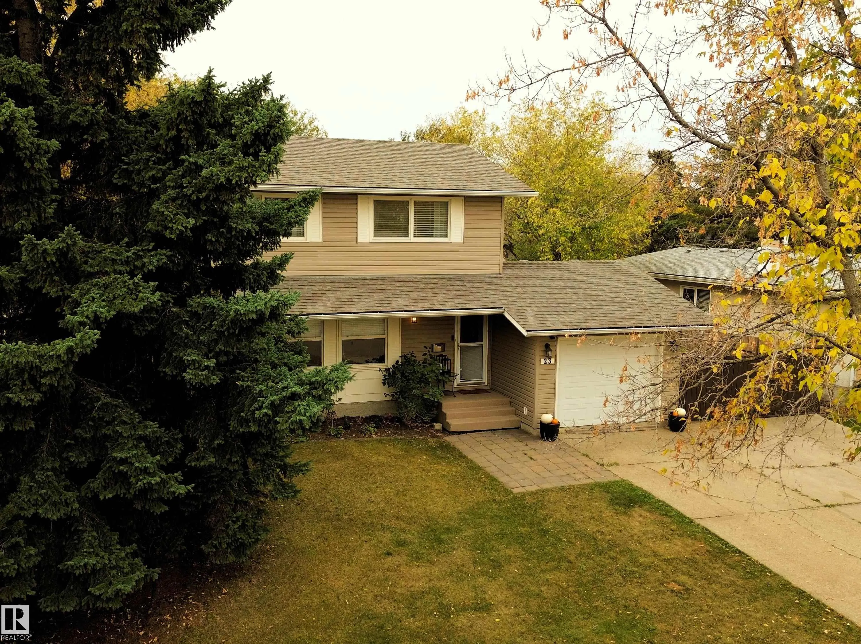 23 ALCOTT Crescent