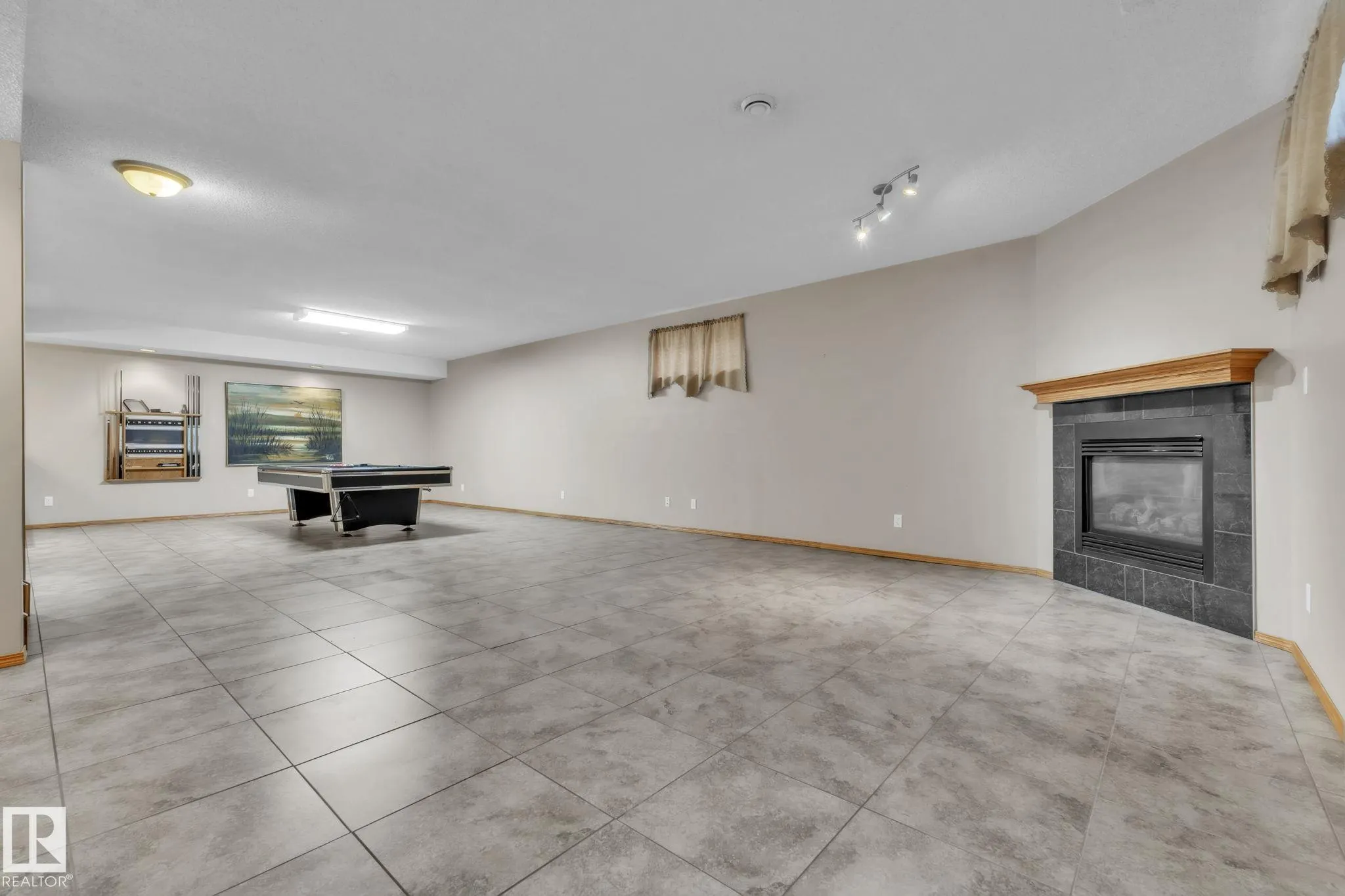 1217 SUMMERSIDE Drive