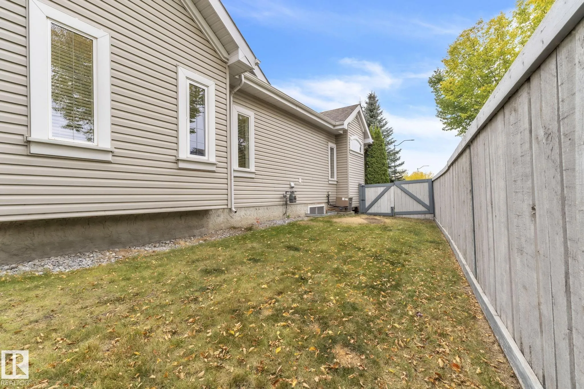1217 SUMMERSIDE Drive