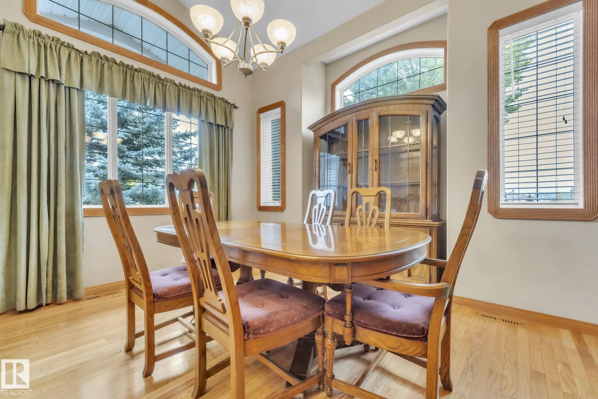 1217 SUMMERSIDE Drive