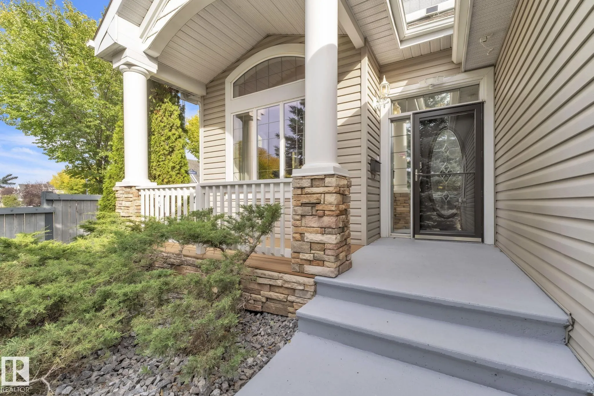 1217 SUMMERSIDE Drive