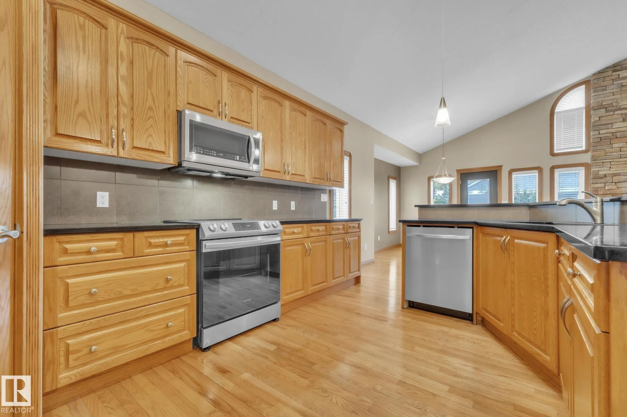 1217 SUMMERSIDE Drive