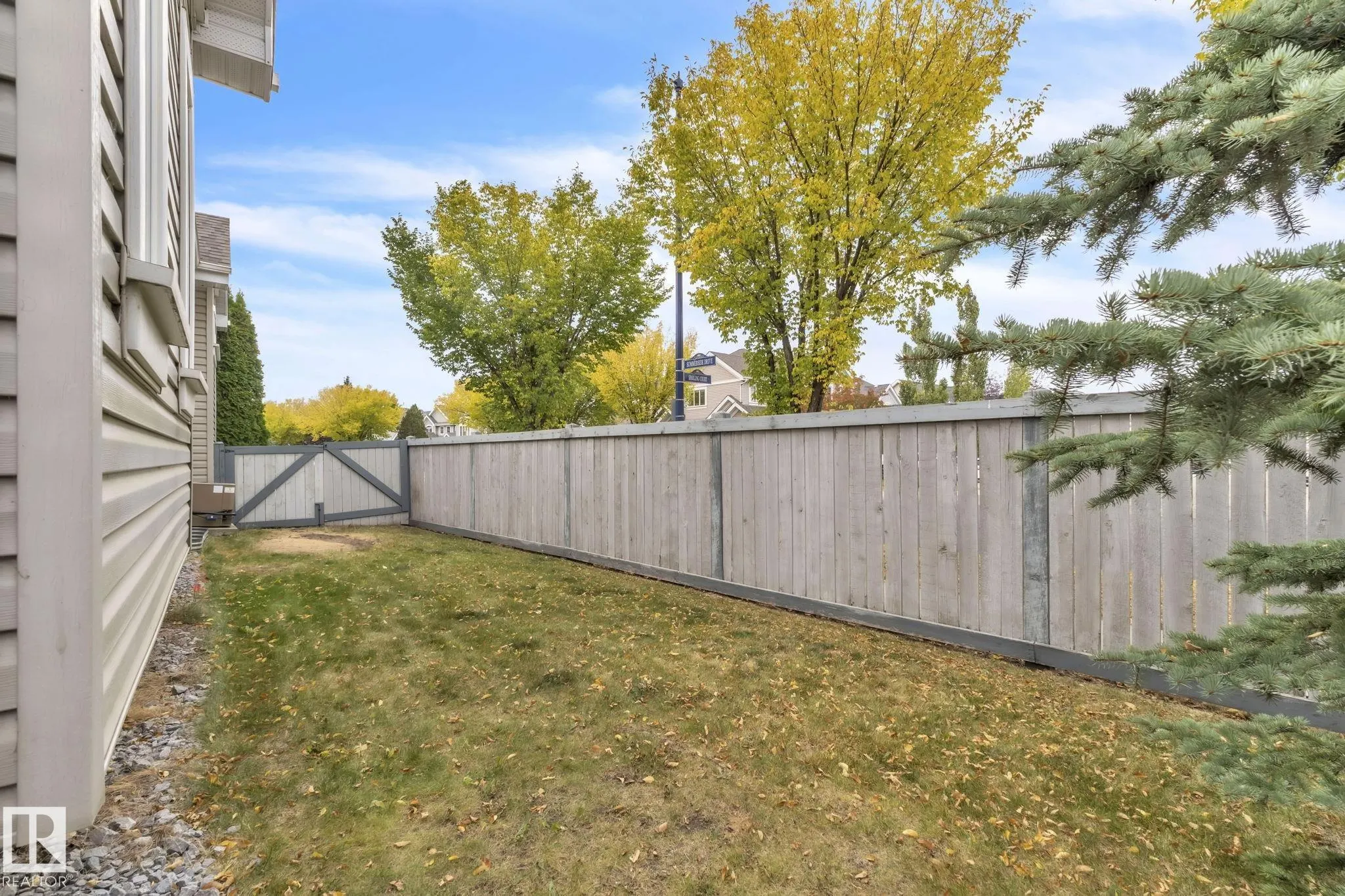 1217 SUMMERSIDE Drive