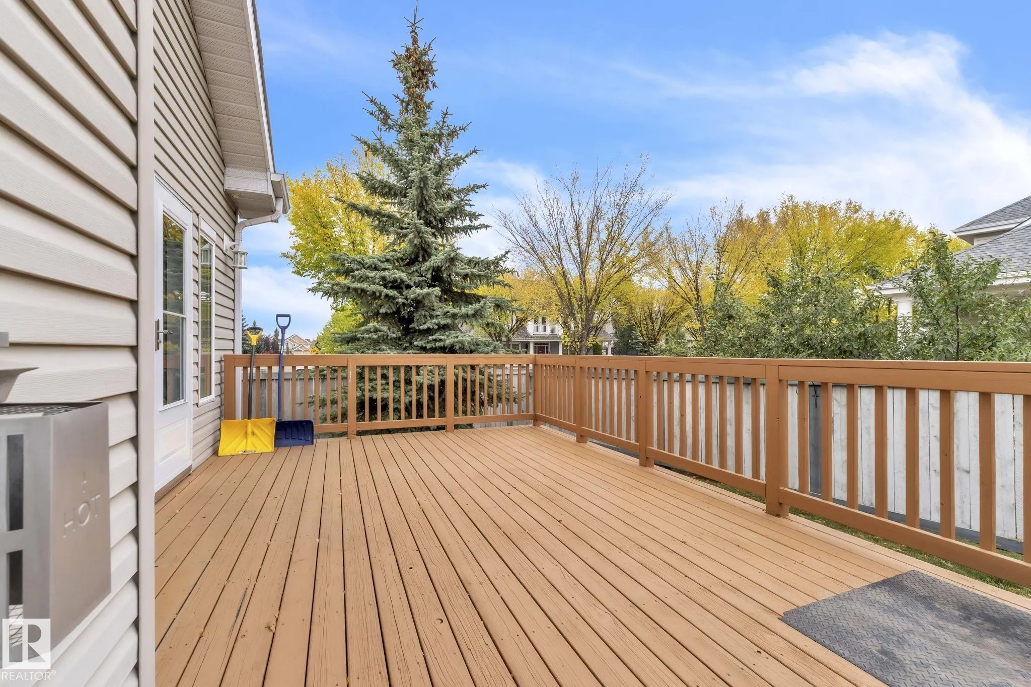 1217 SUMMERSIDE Drive