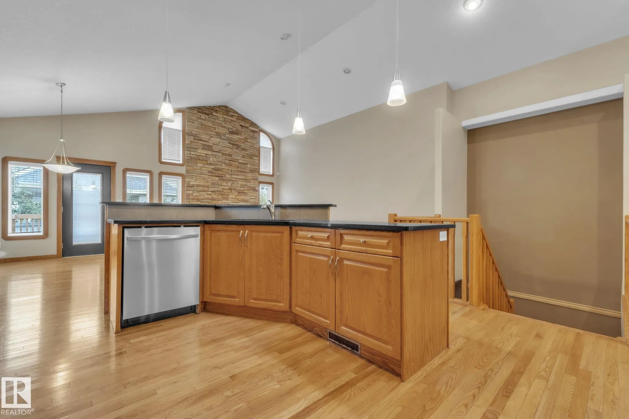 1217 SUMMERSIDE Drive
