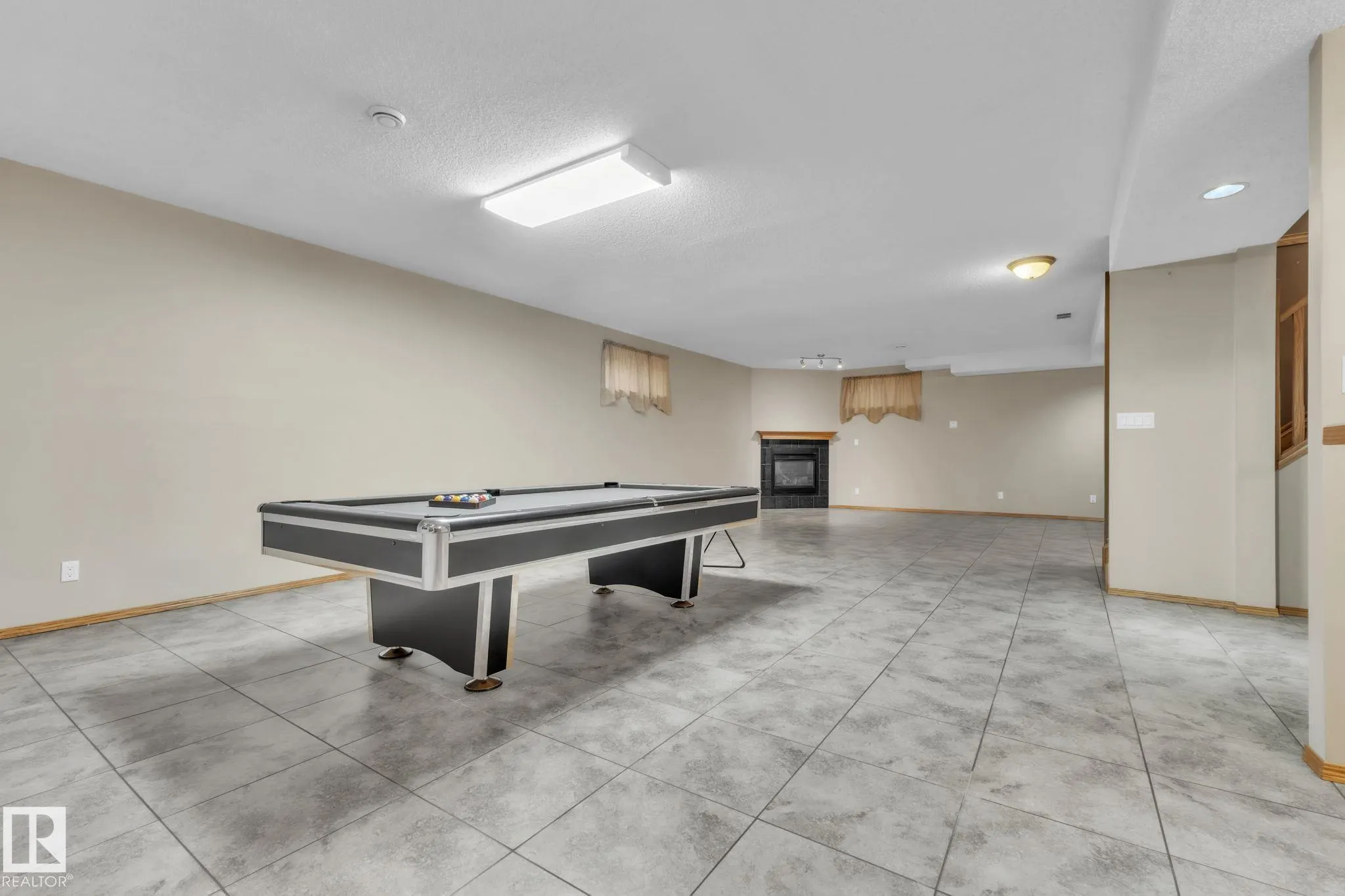 1217 SUMMERSIDE Drive