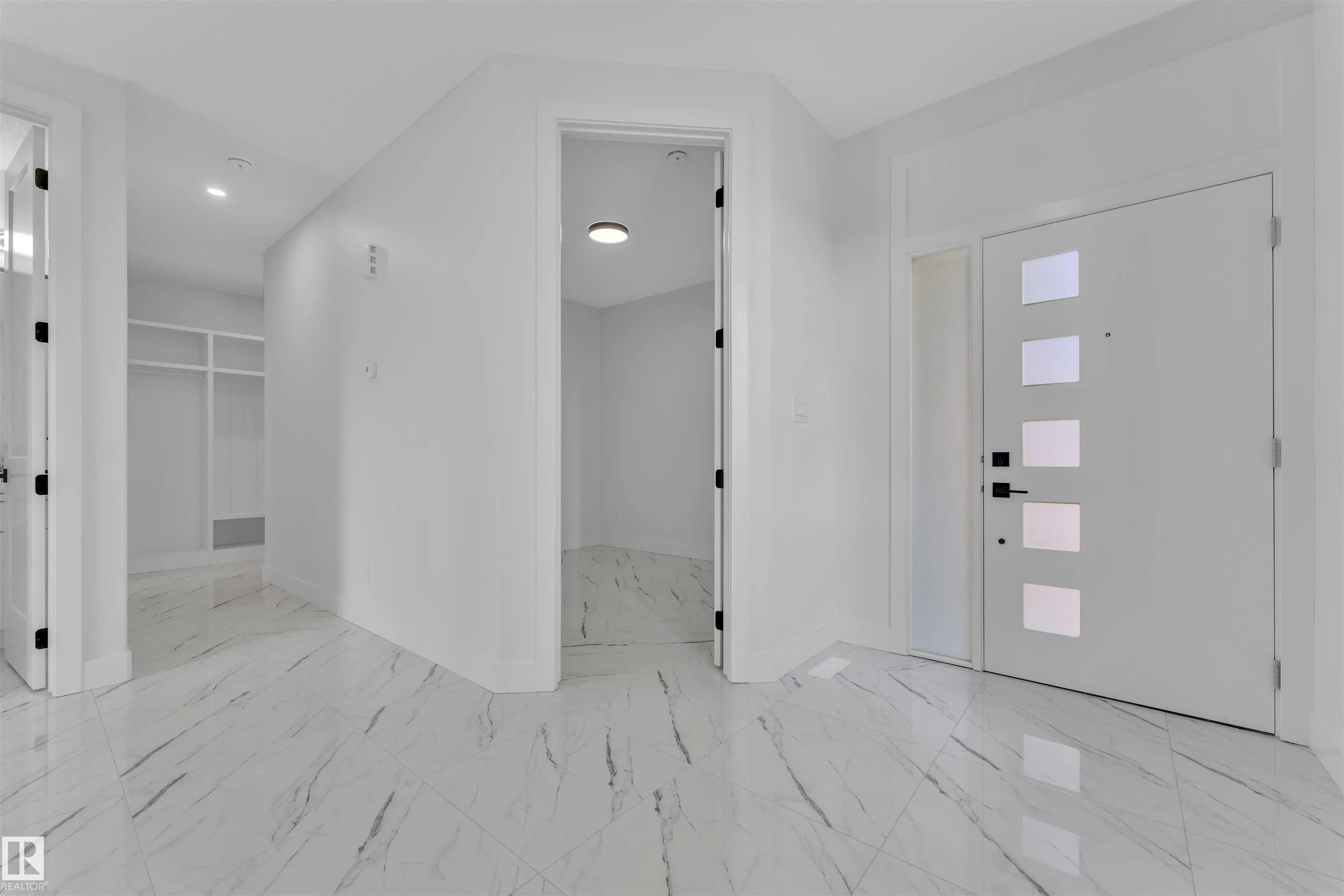 415 Pine Point(e)