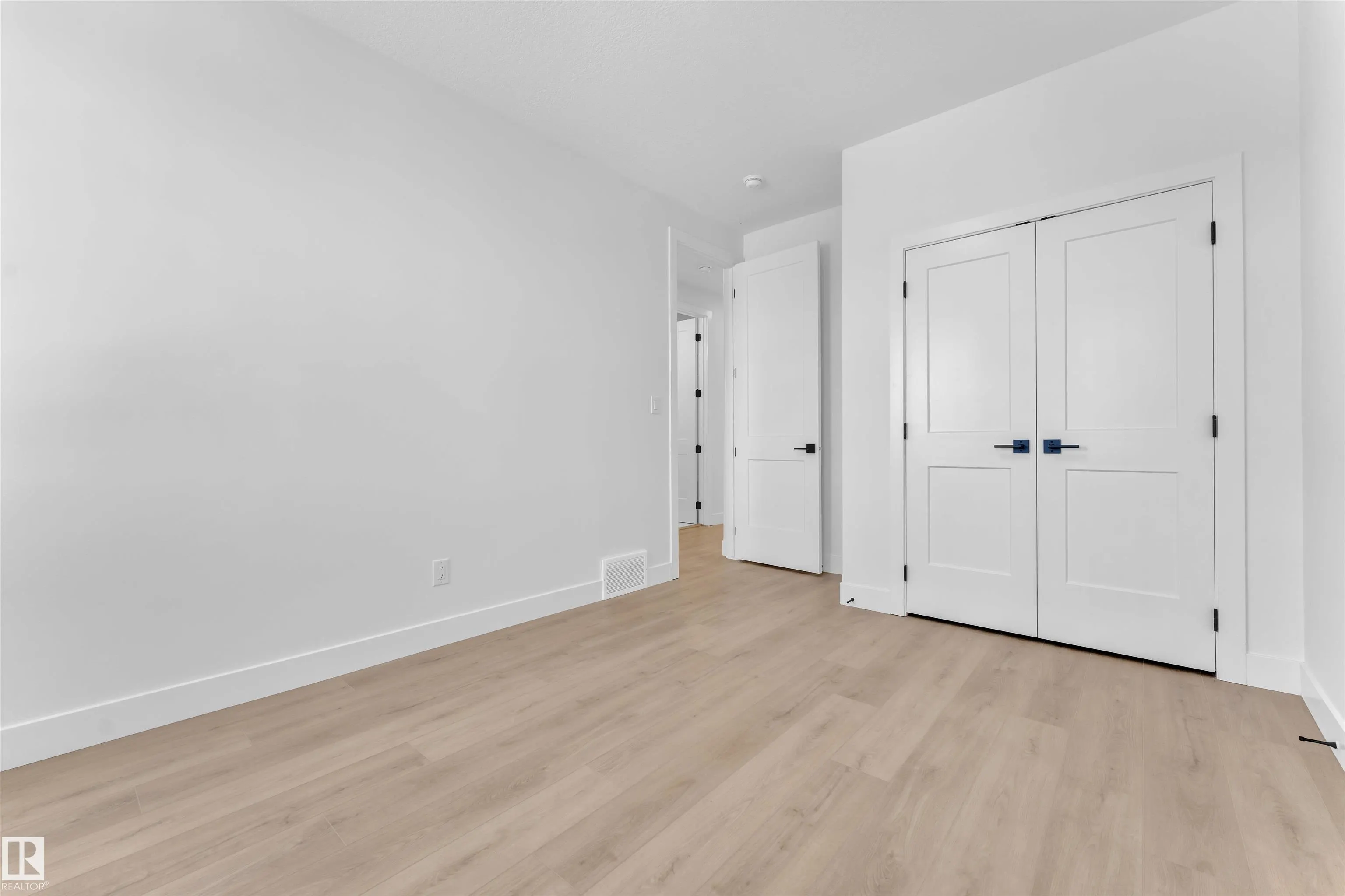 415 Pine Point(e)
