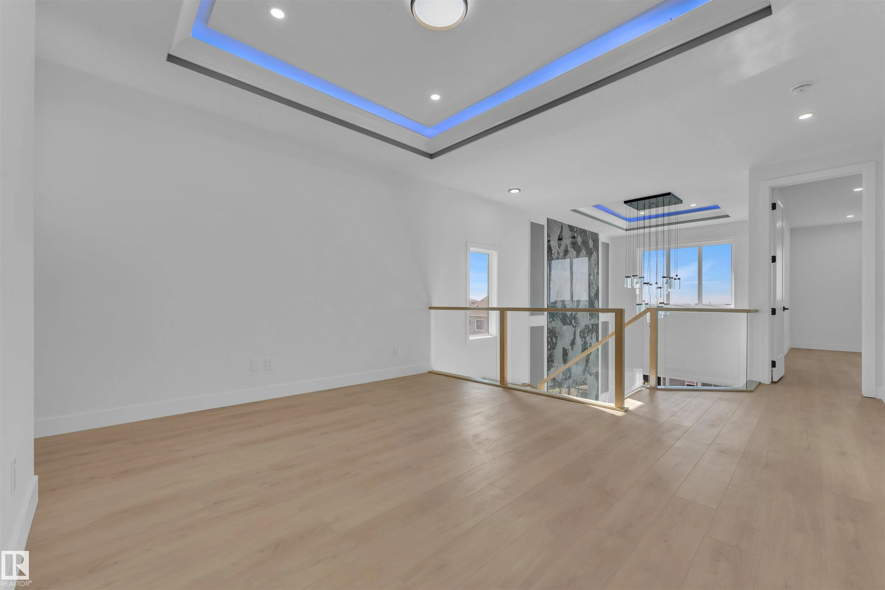 417 PINE Point(e)