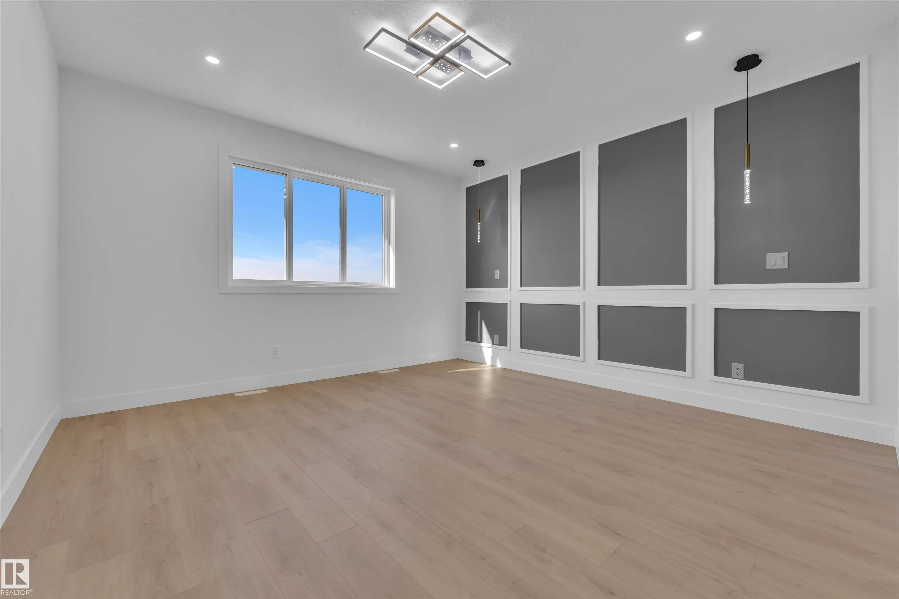 417 PINE Point(e)