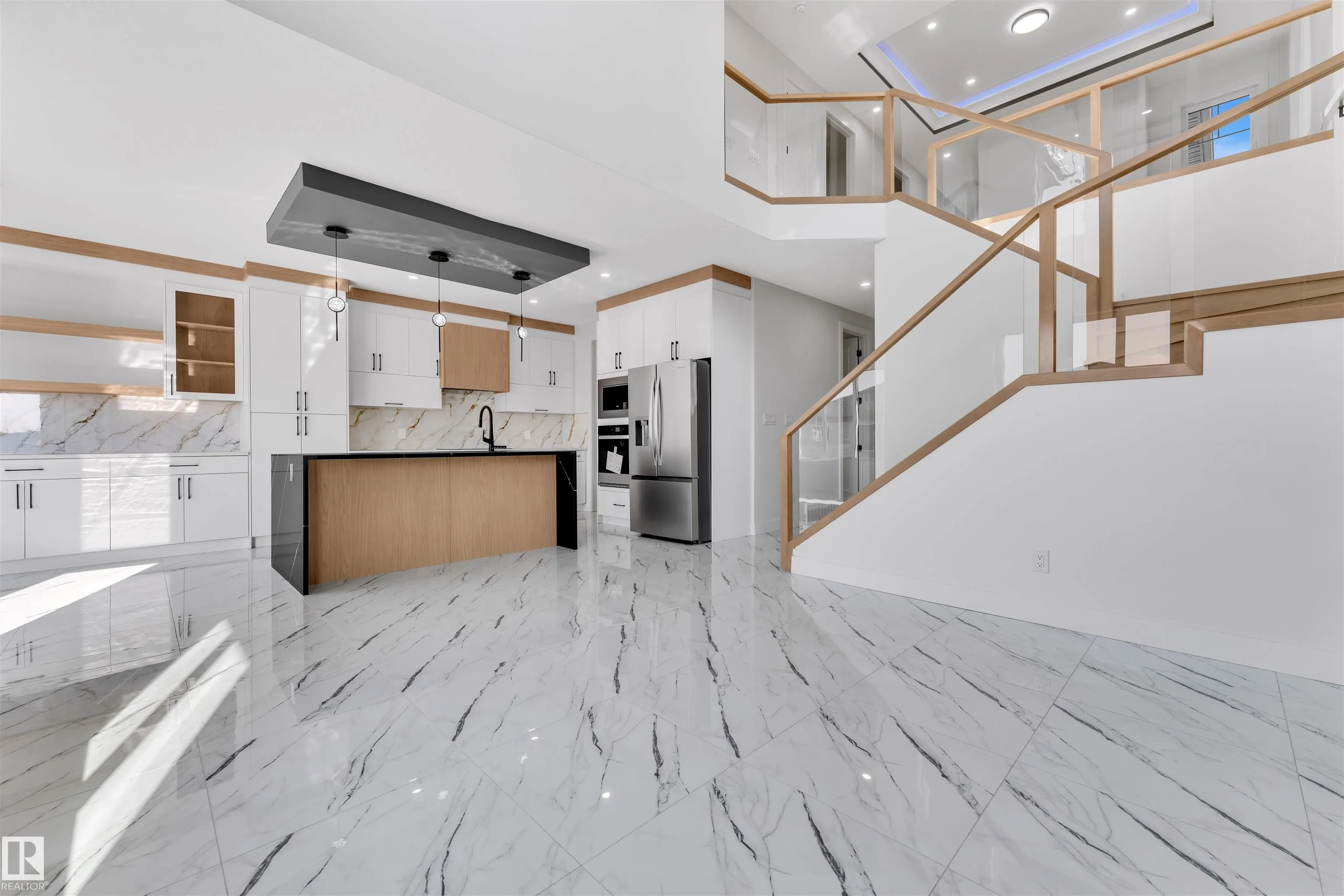 417 PINE Point(e)