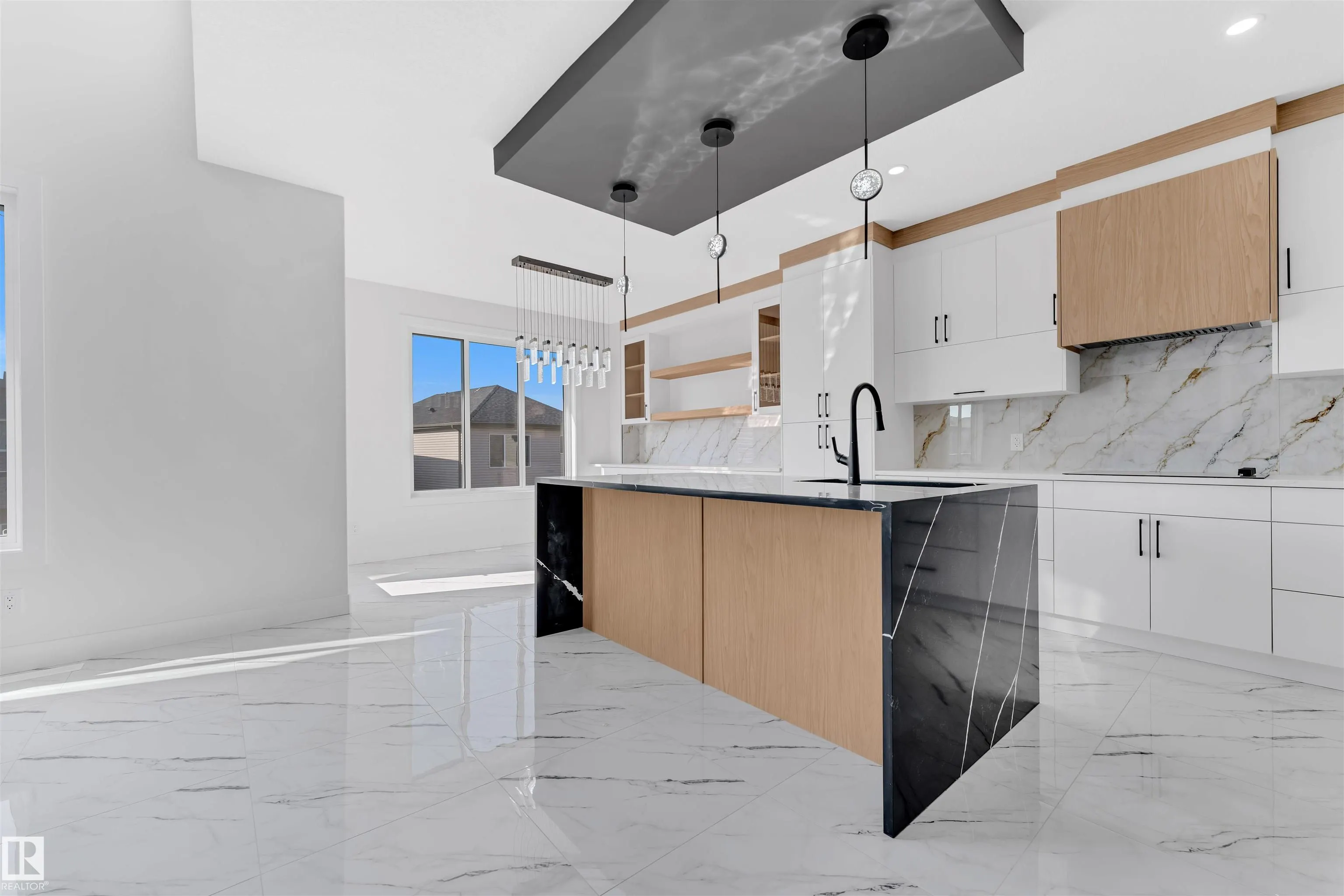 417 PINE Point(e)