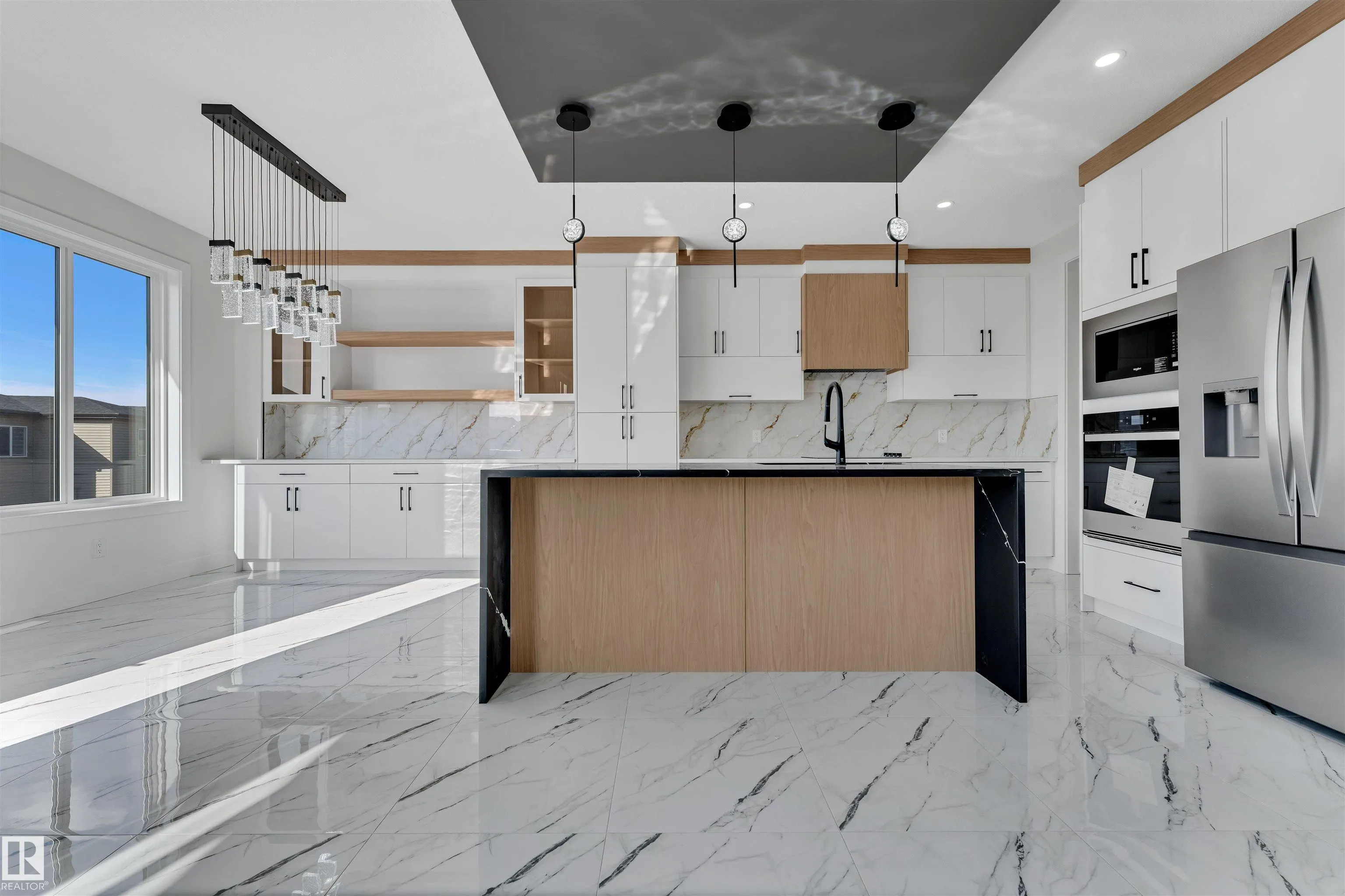 417 PINE Point(e)