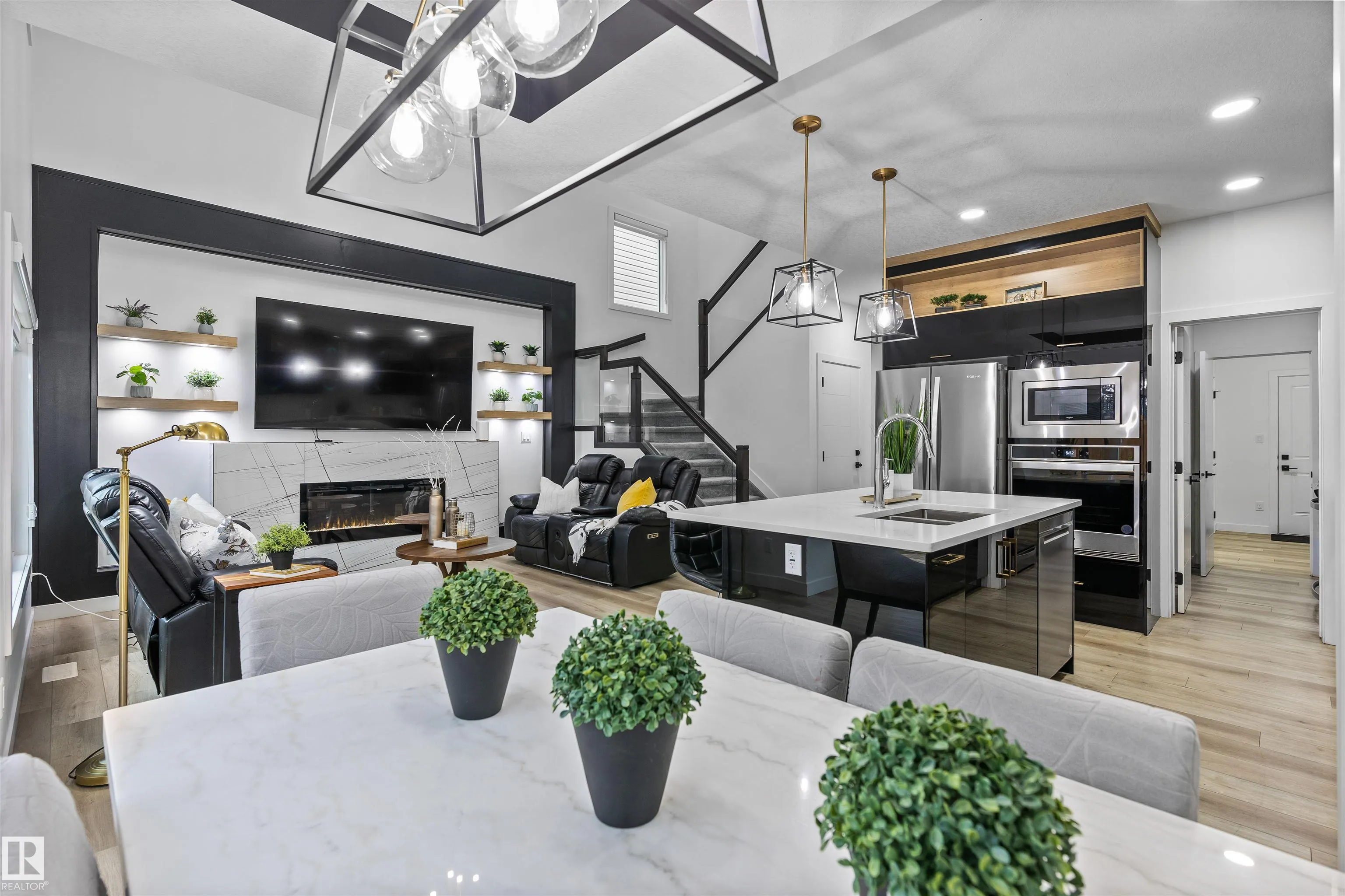 5320 KIMBALL Place