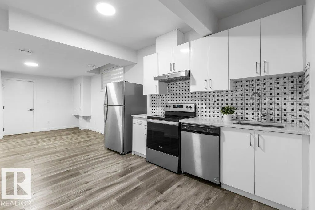 5320 KIMBALL Place
