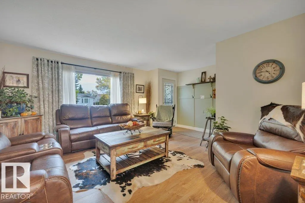 62 CORINTHIA Drive