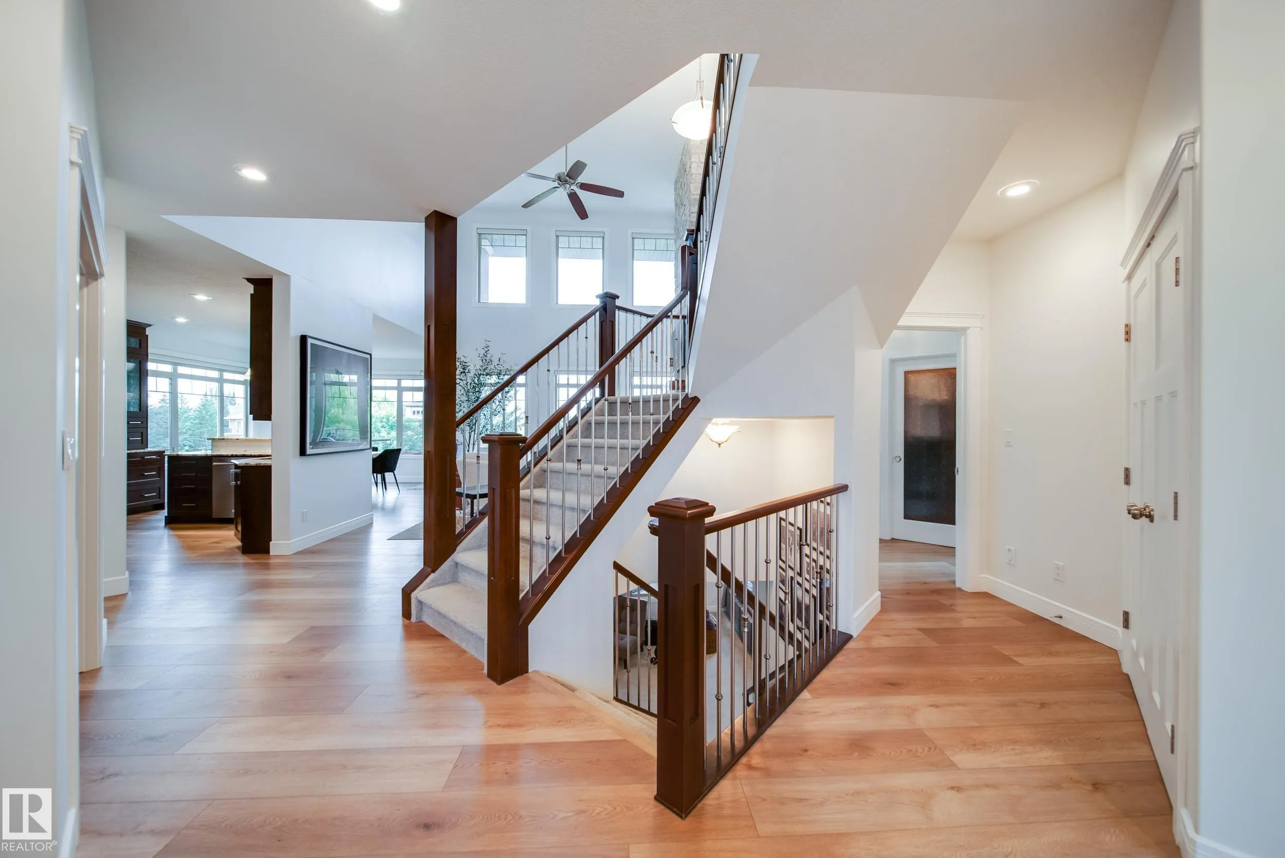248 RAVINE Drive