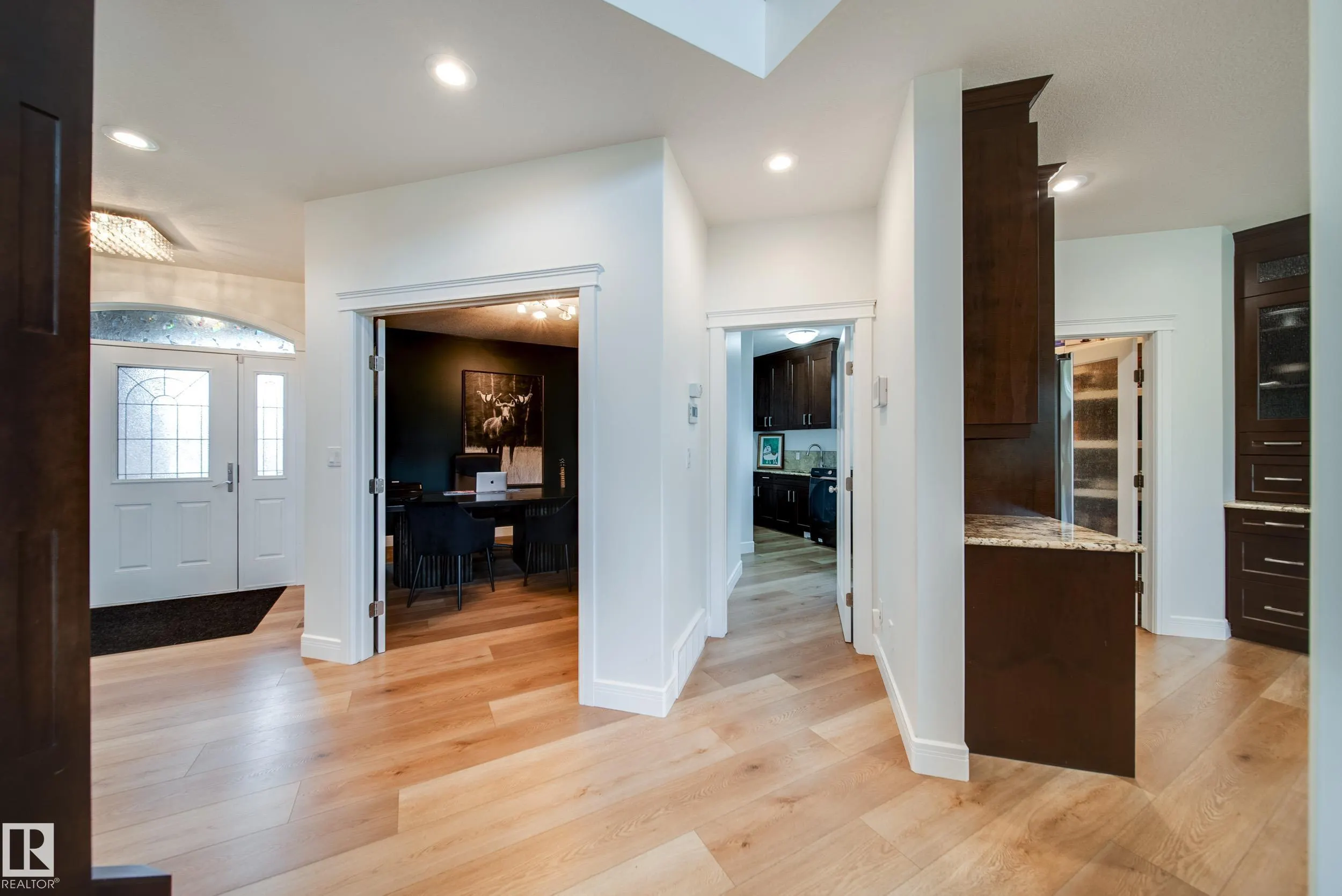 248 RAVINE Drive