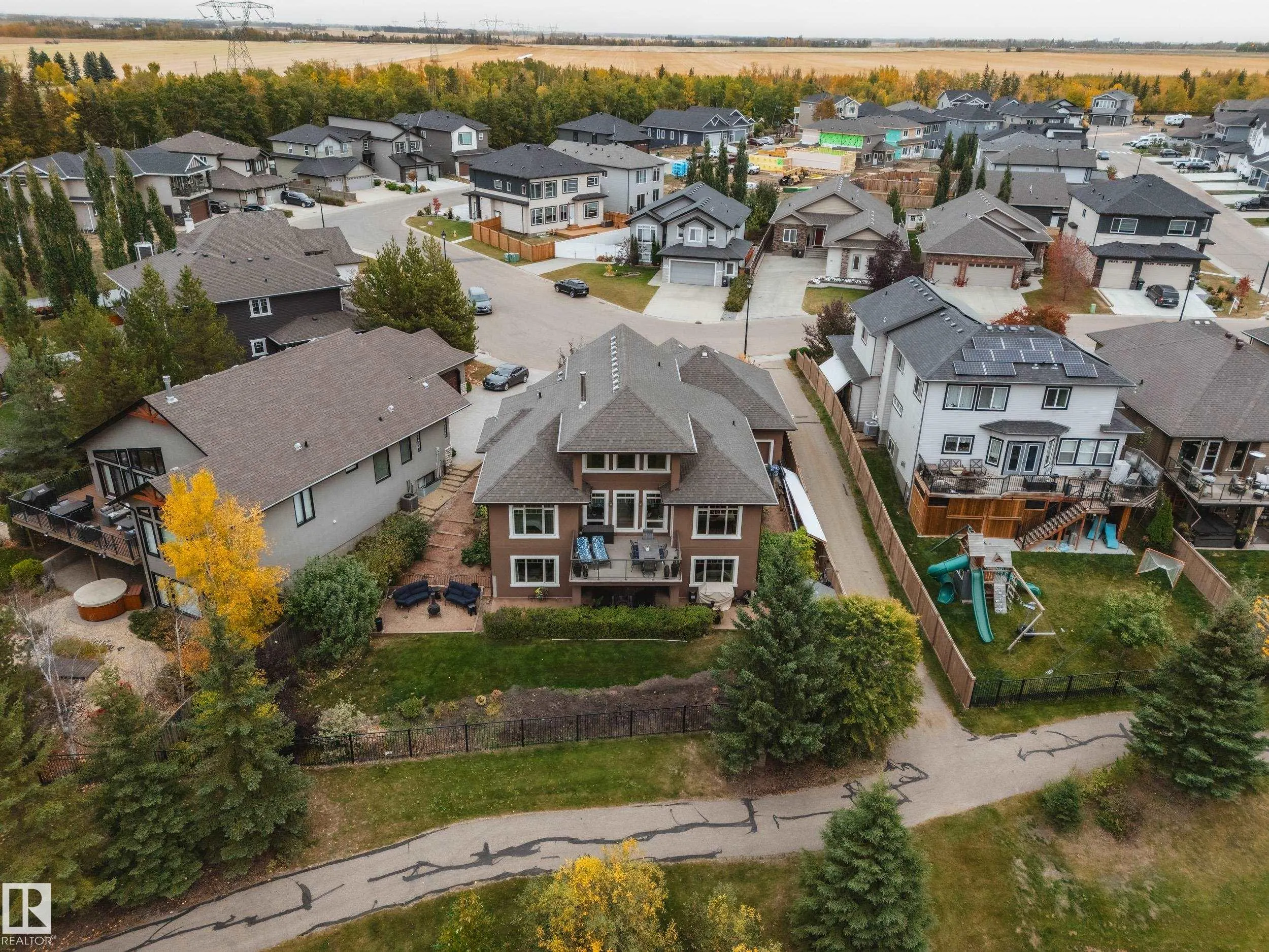 248 RAVINE Drive