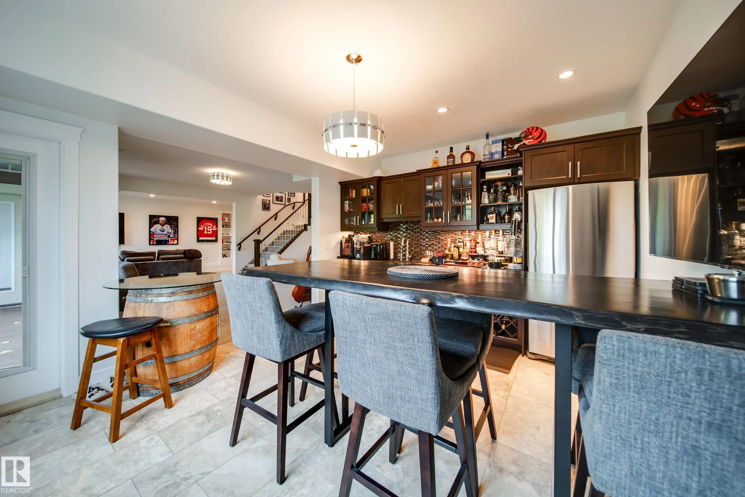 248 RAVINE Drive