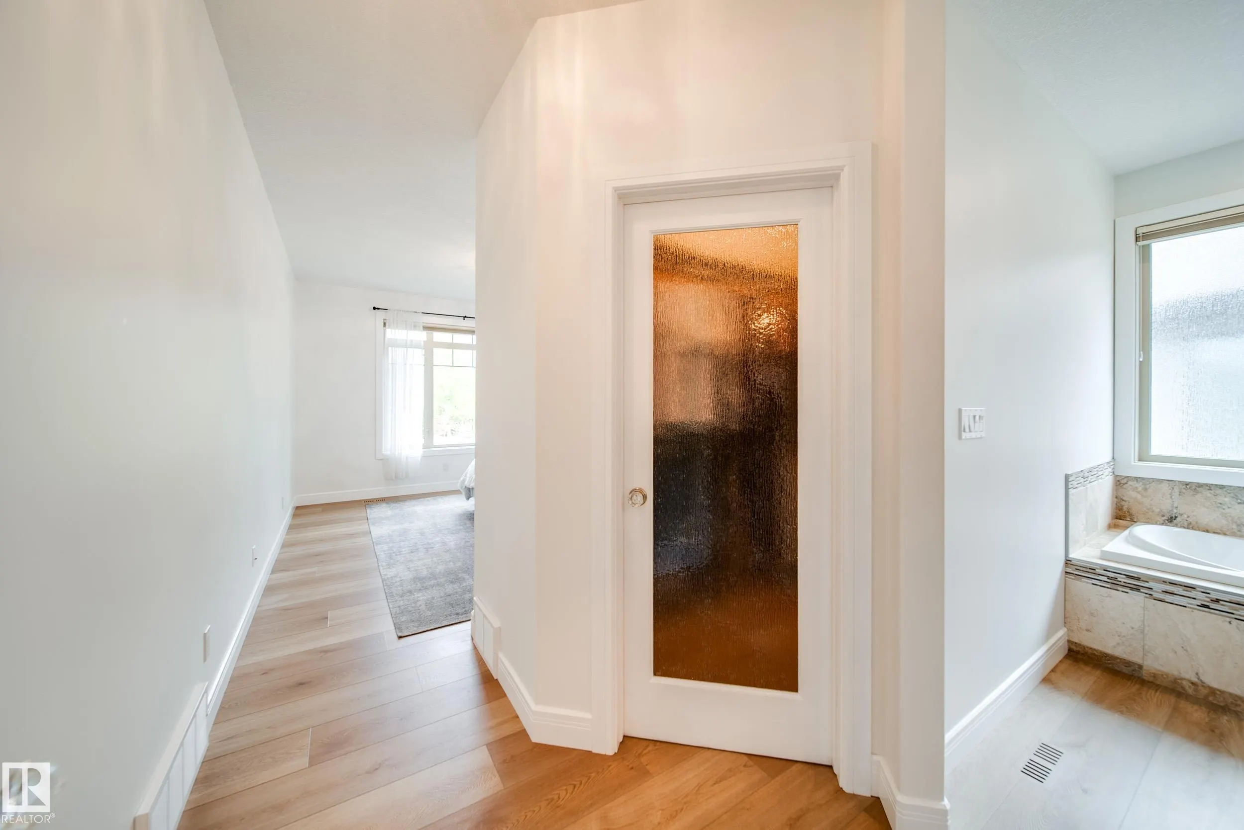 248 RAVINE Drive