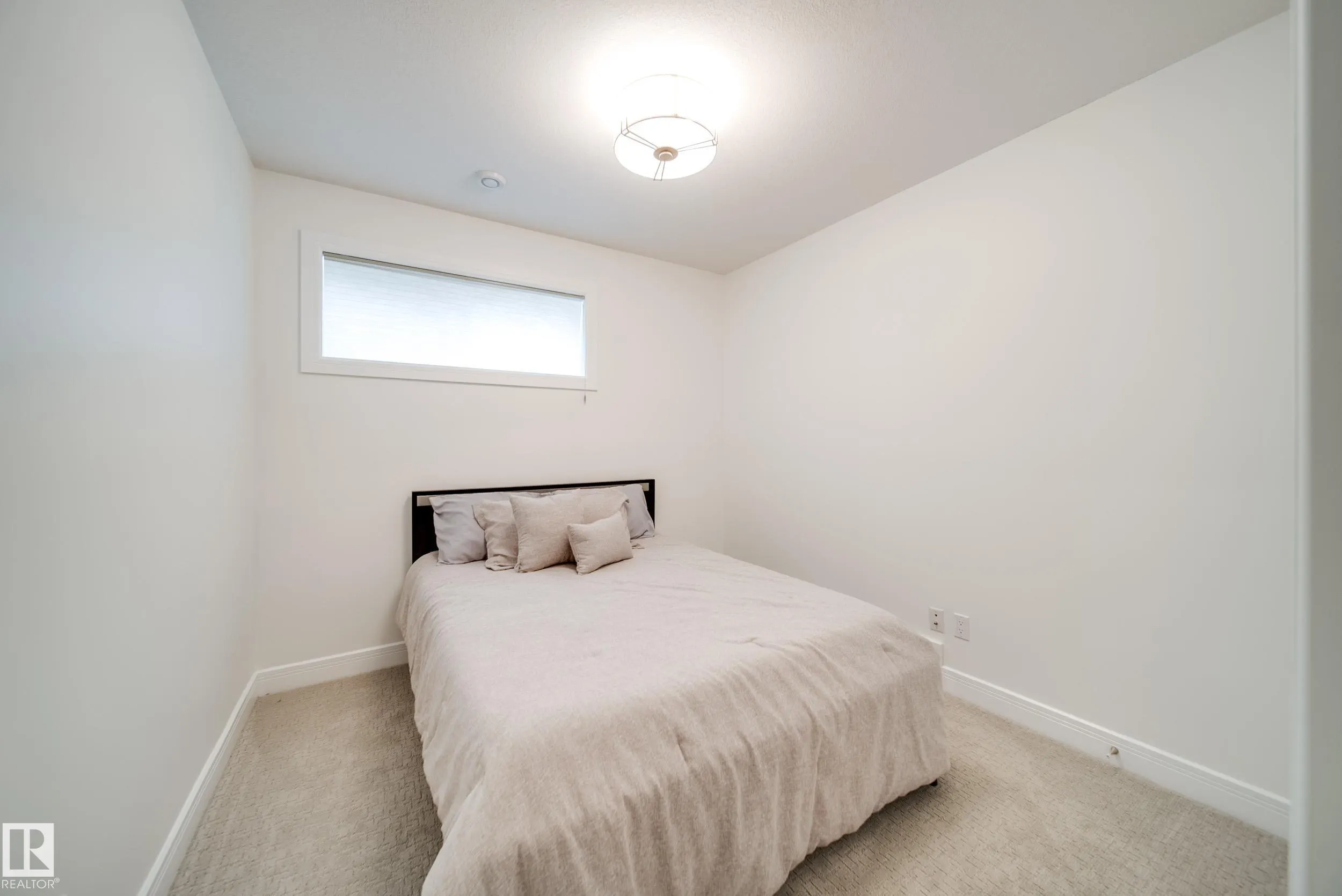 248 RAVINE Drive