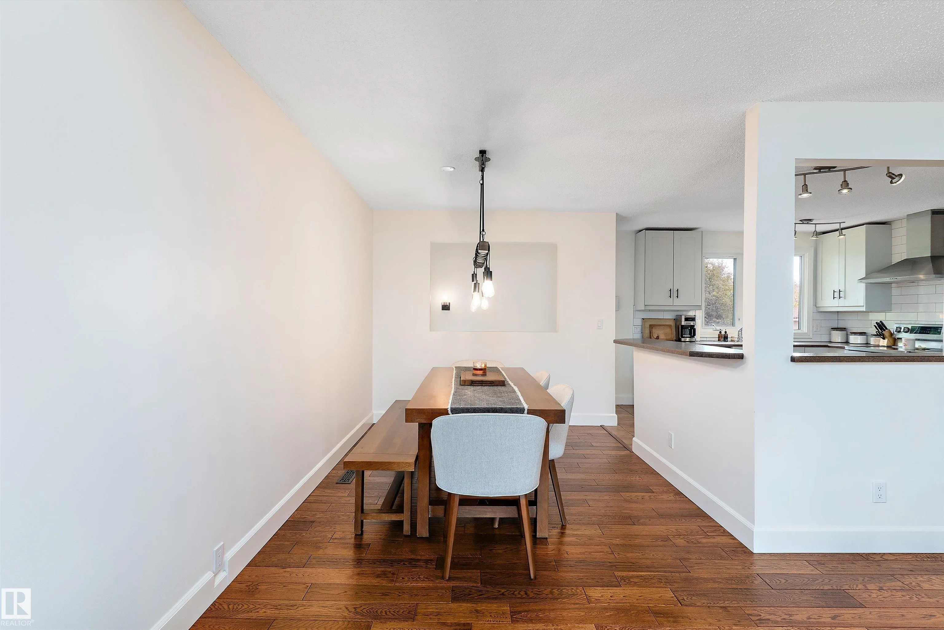 25 GRANT Avenue
