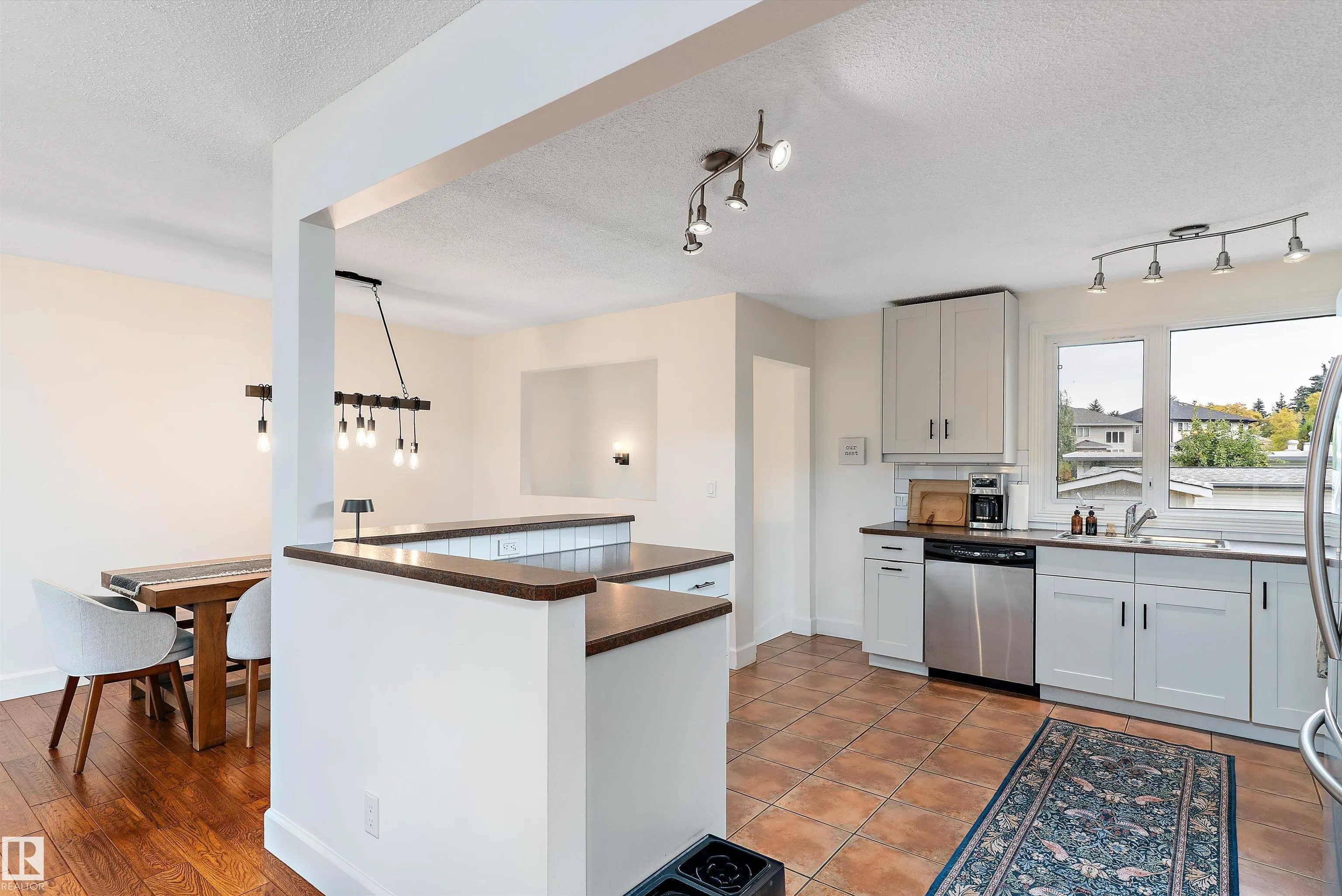 25 GRANT Avenue