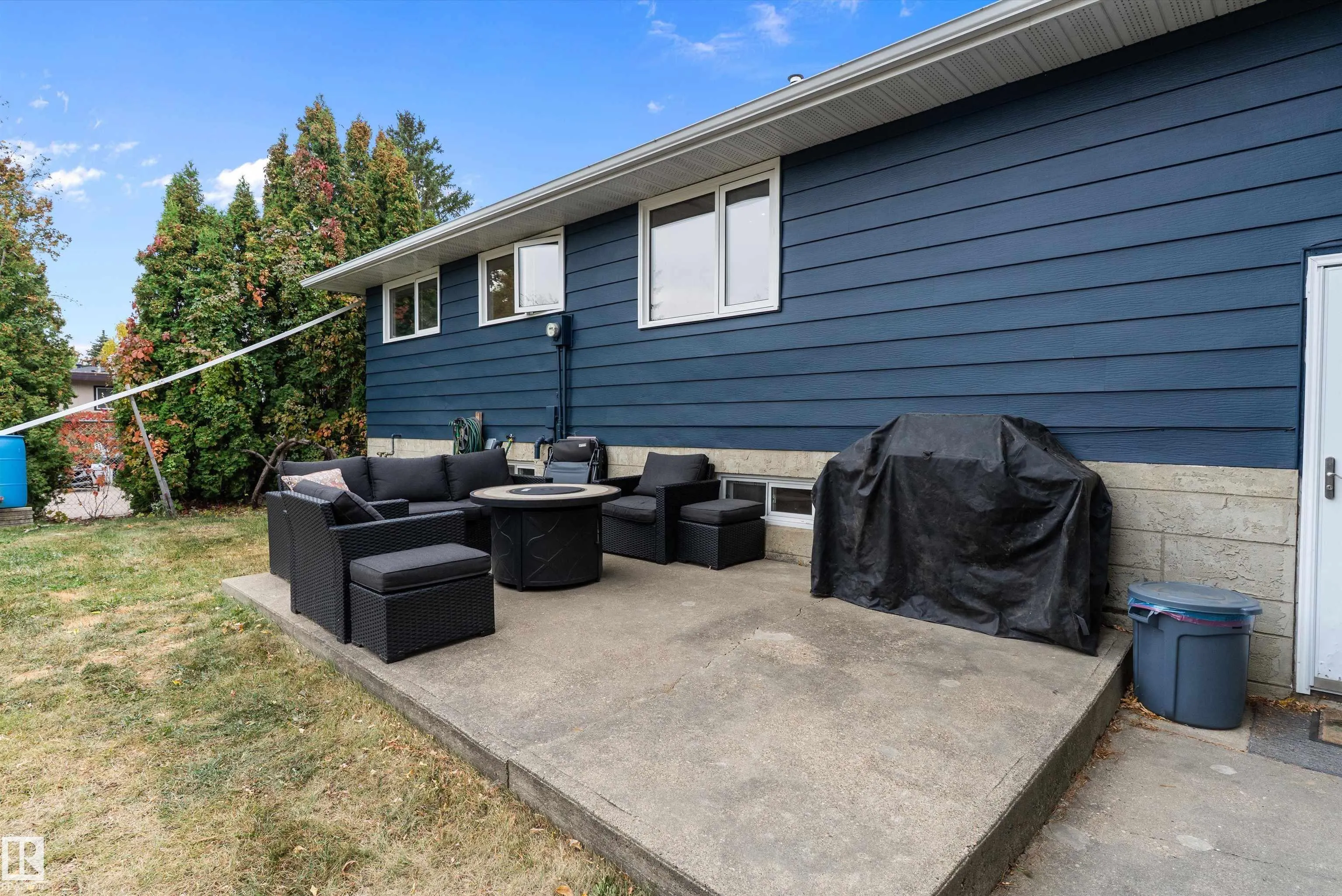 25 GRANT Avenue