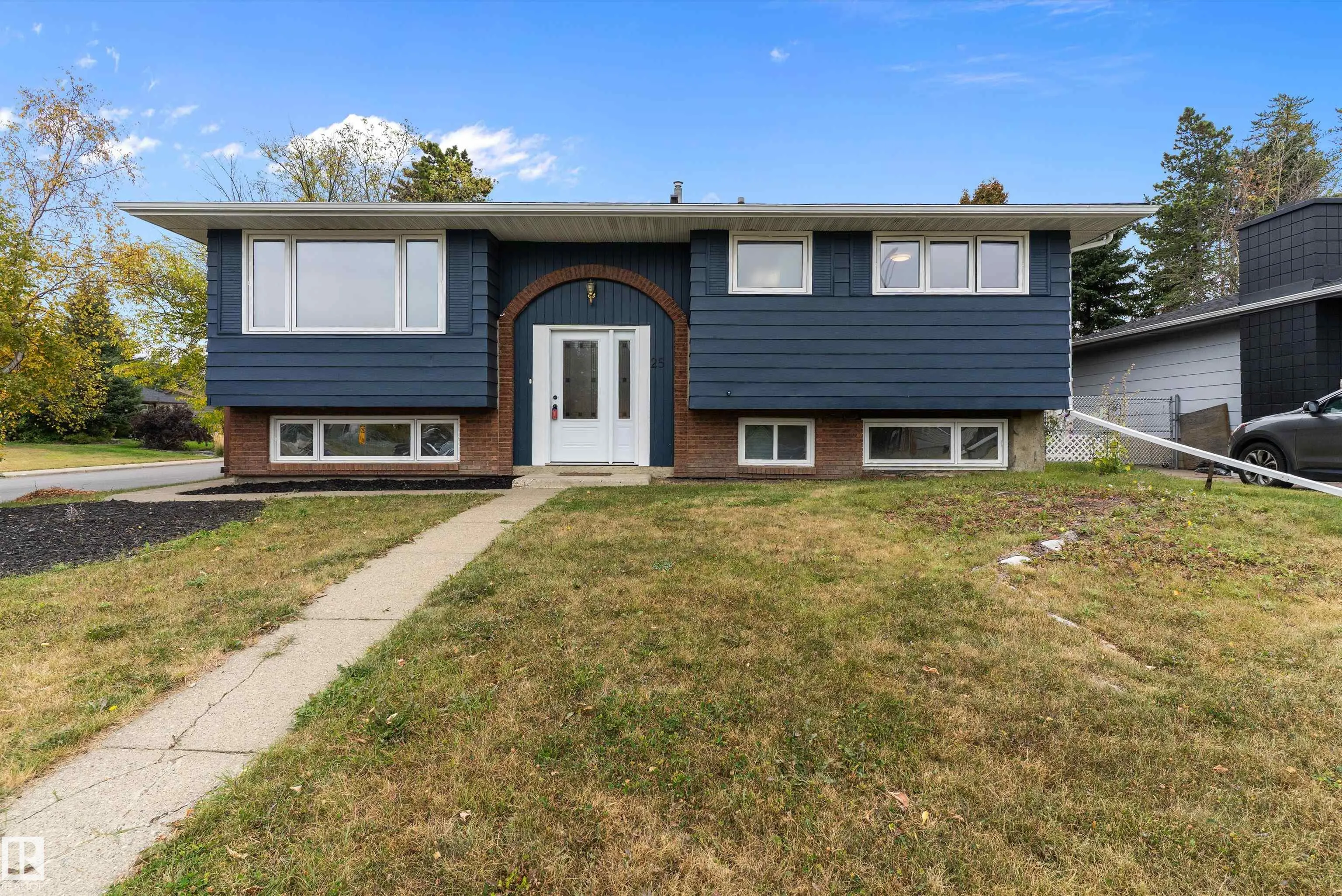 25 GRANT Avenue