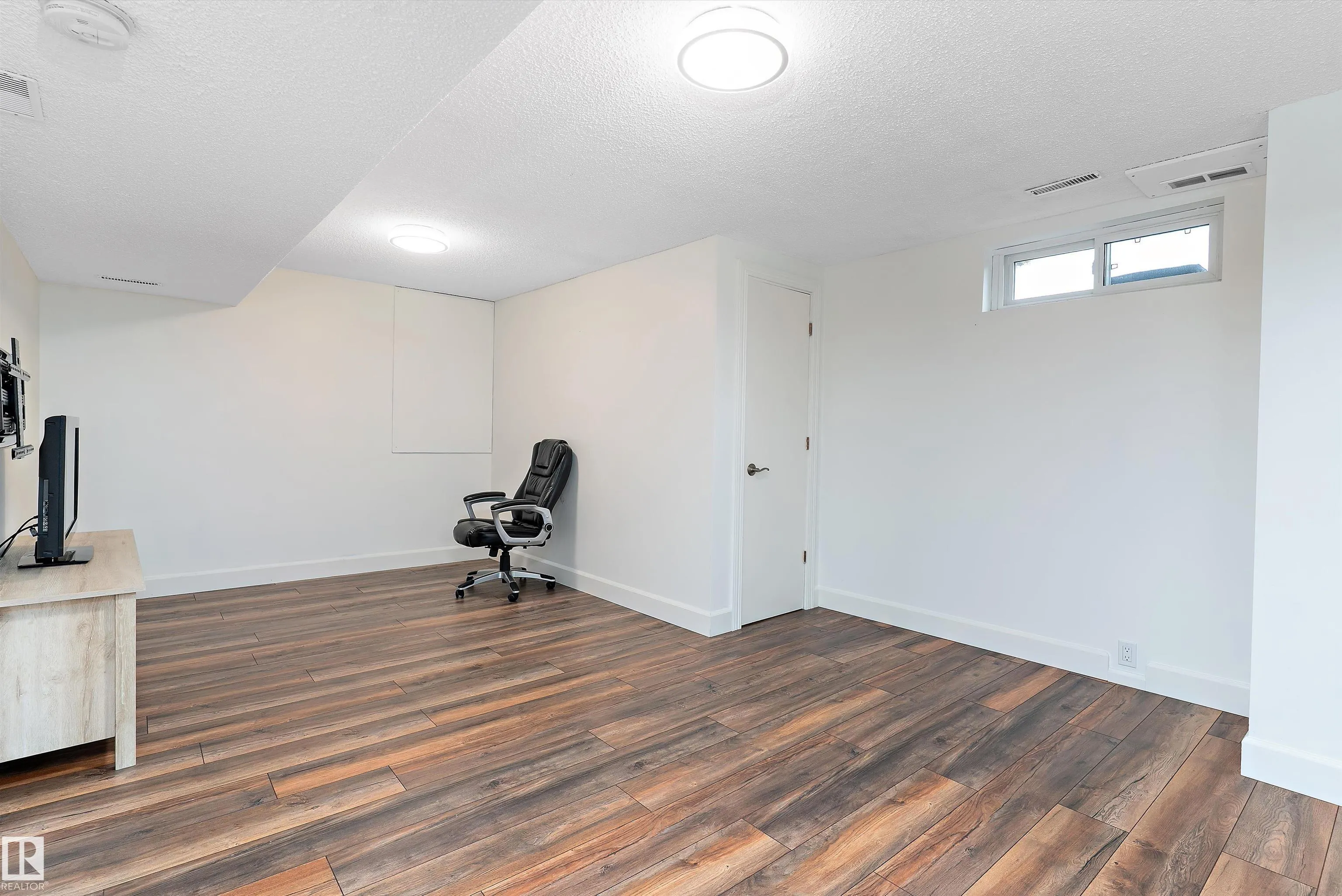 25 GRANT Avenue