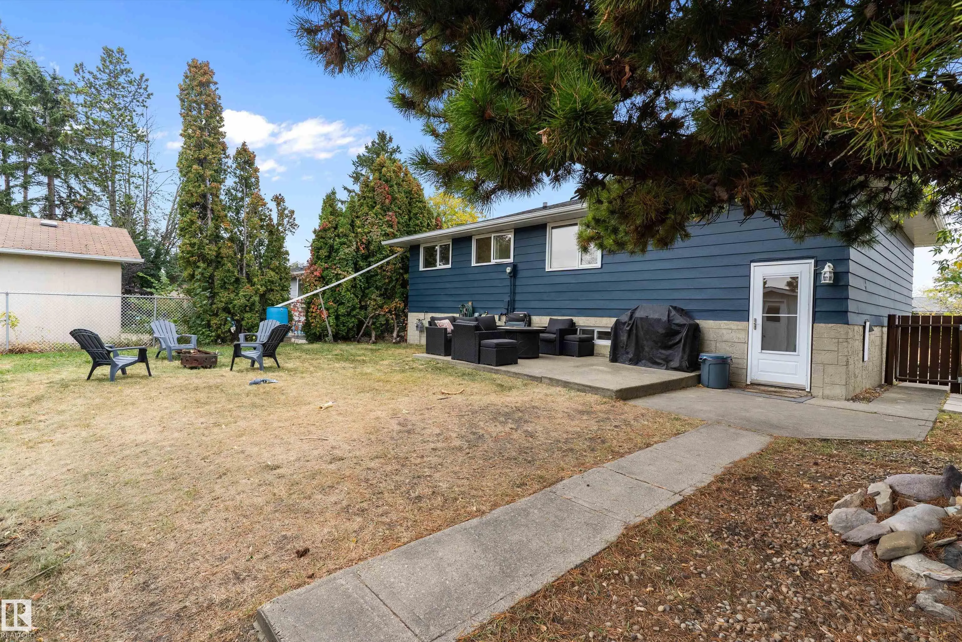 25 GRANT Avenue