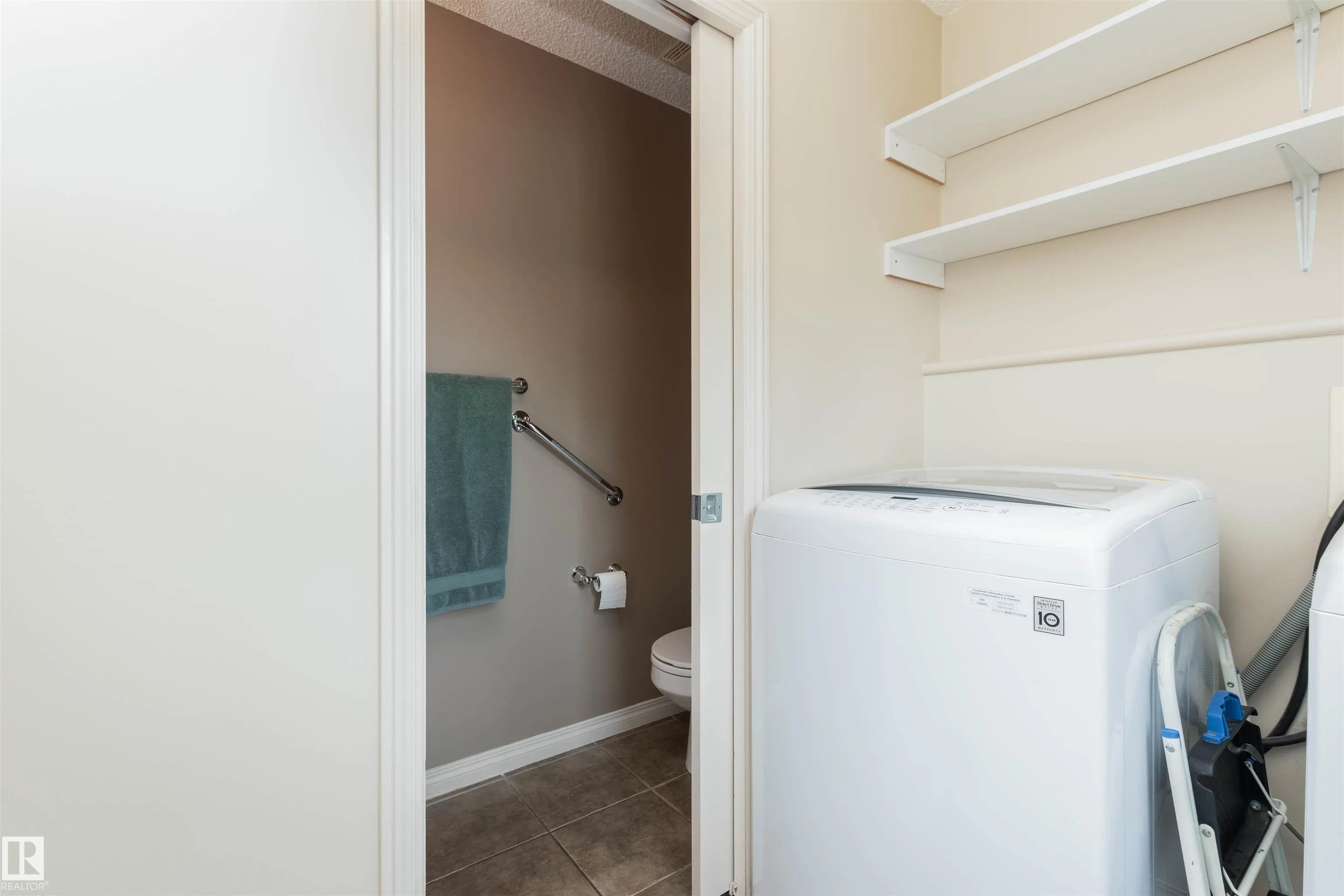 14 Summerfield Point(e)