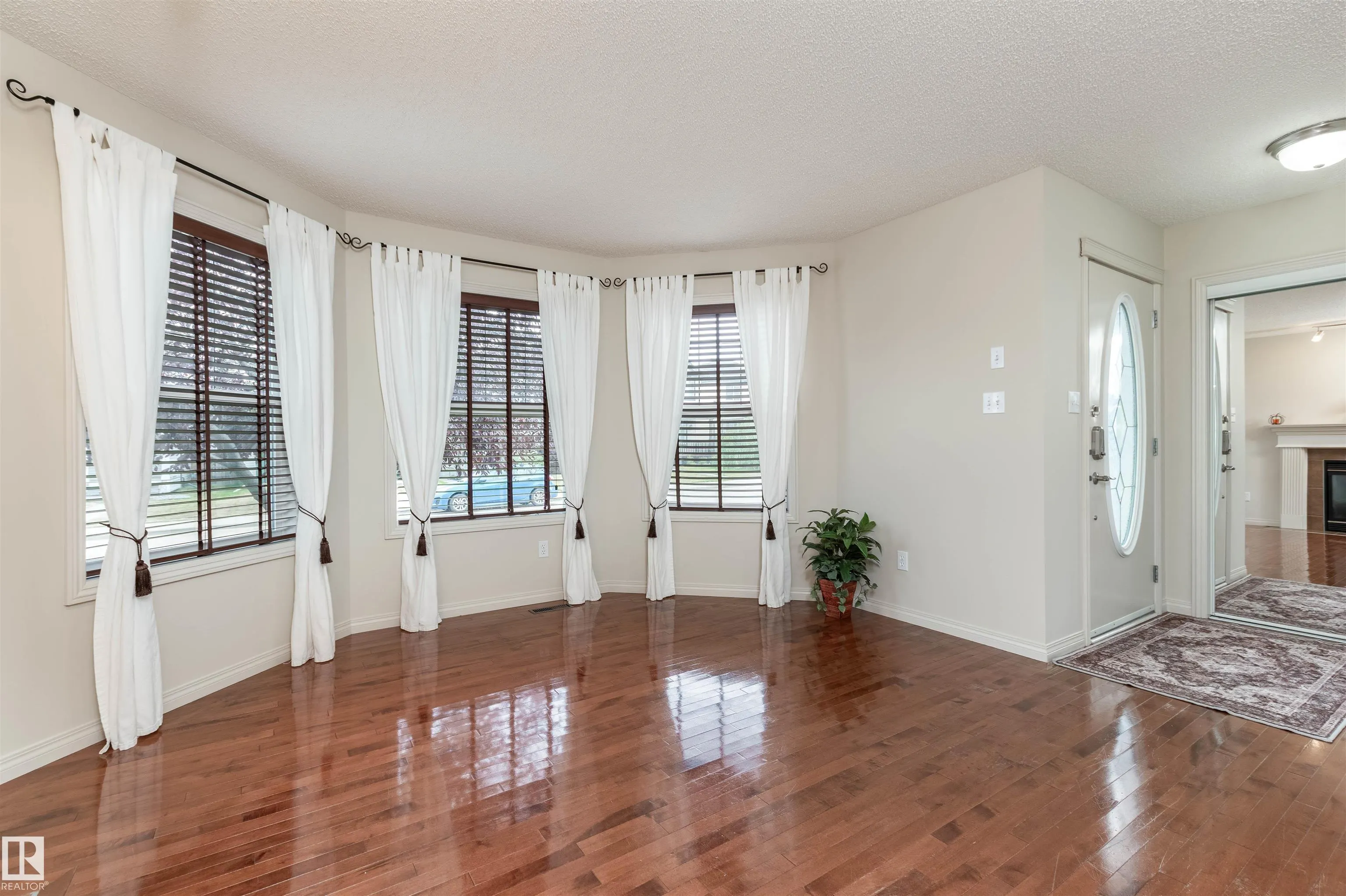 14 Summerfield Point(e)