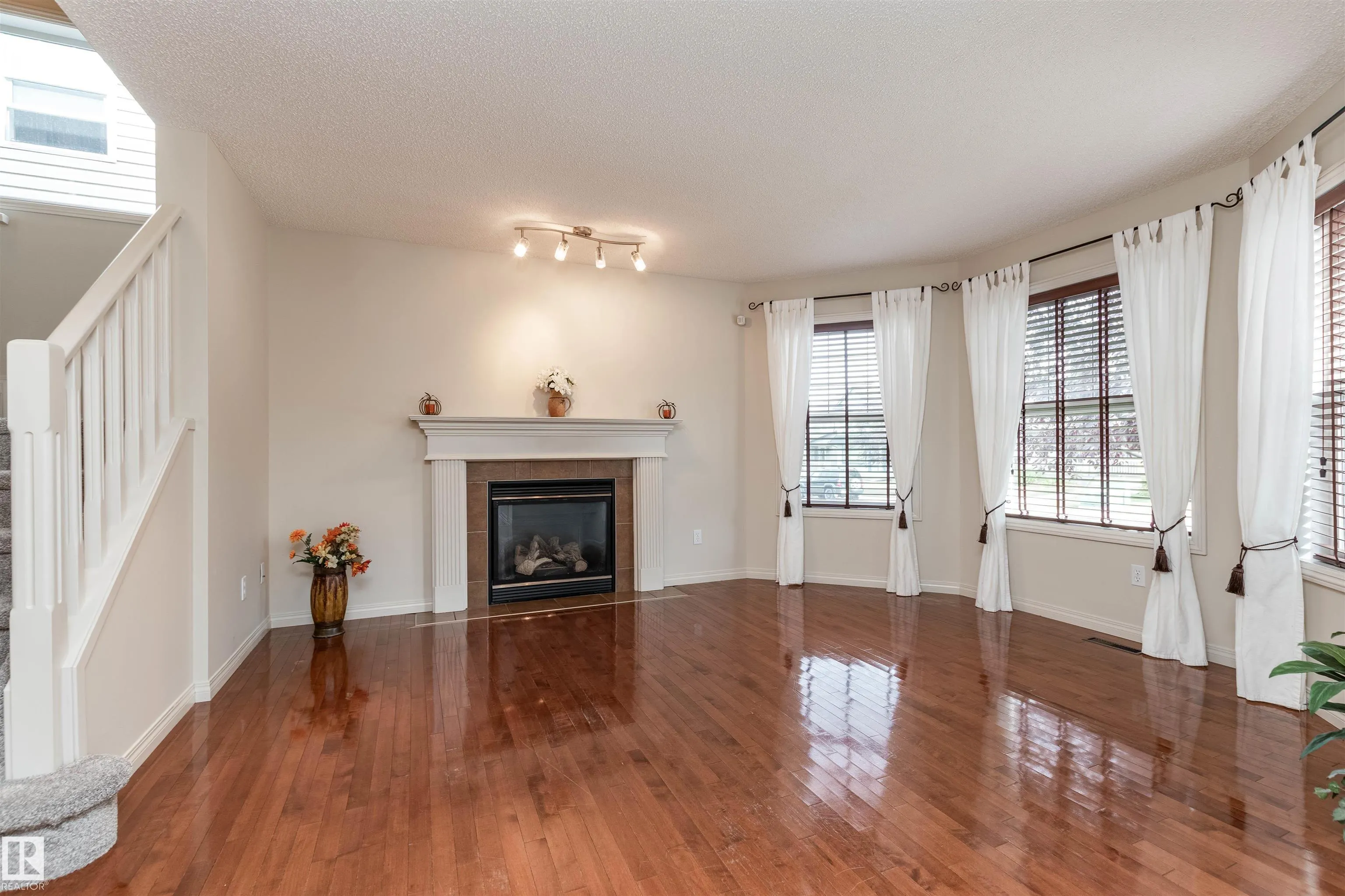 14 Summerfield Point(e)