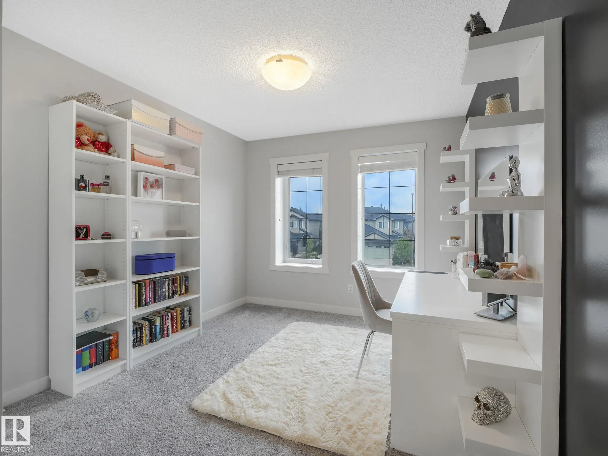 103 AMBERLEY Way