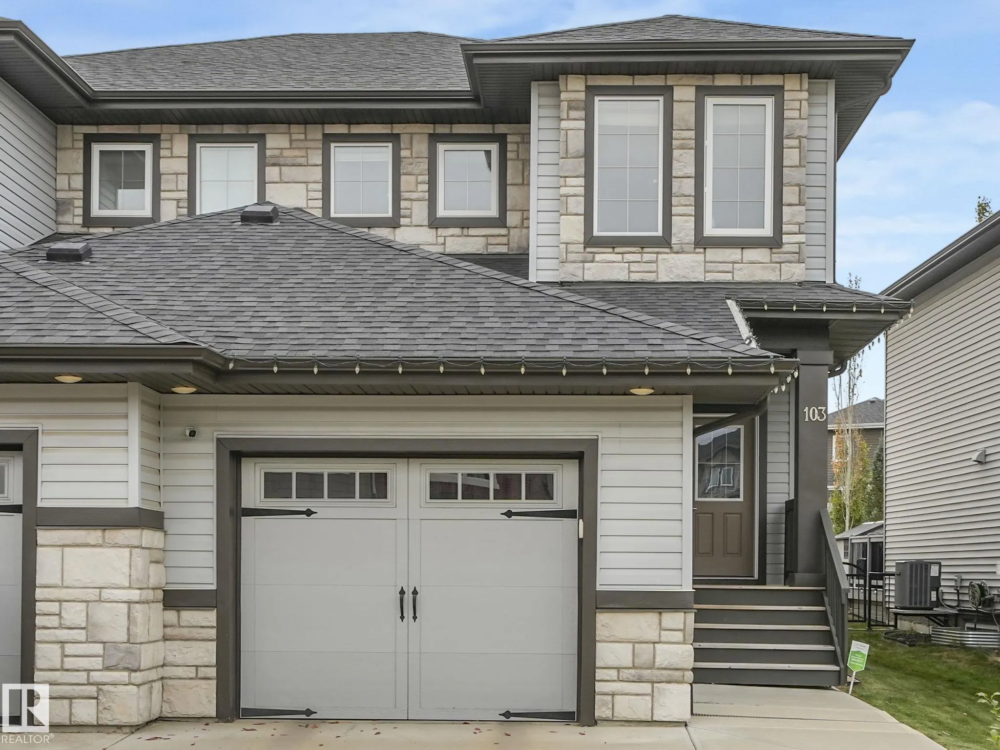103 AMBERLEY Way