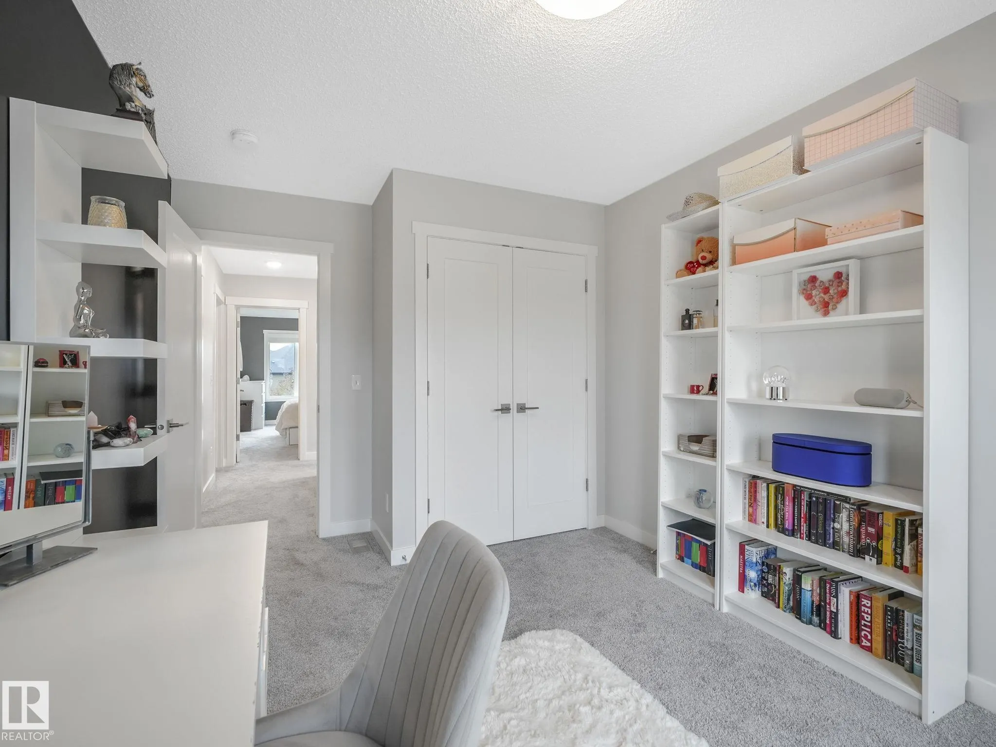 103 AMBERLEY Way