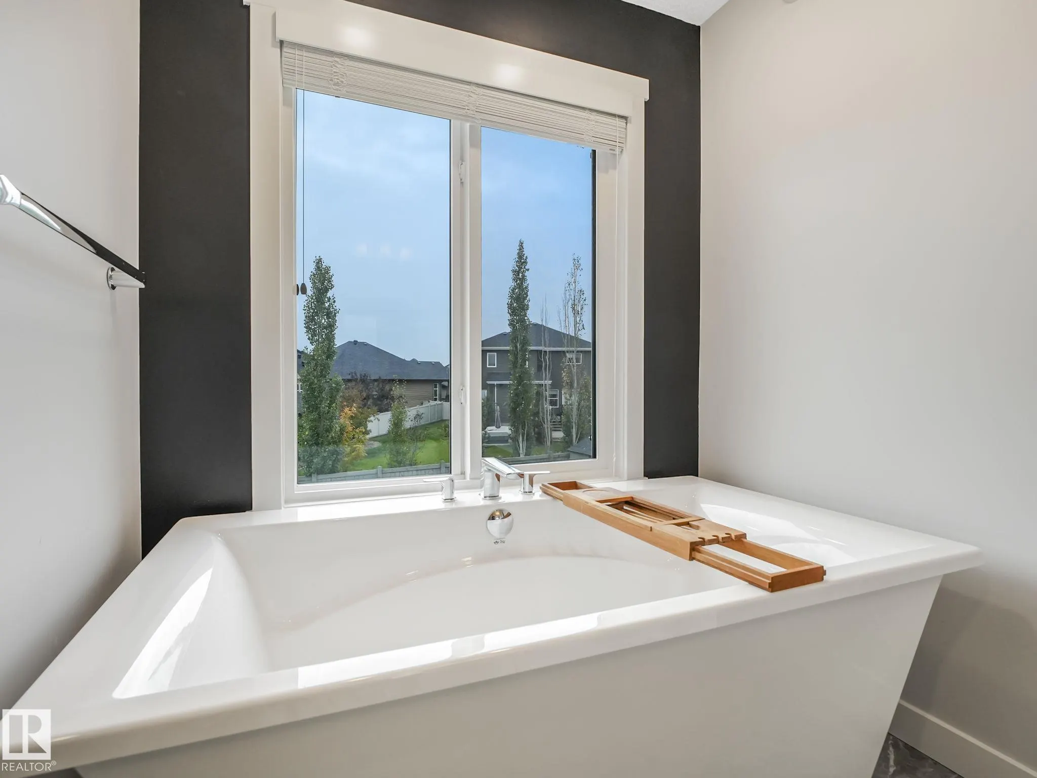 103 AMBERLEY Way