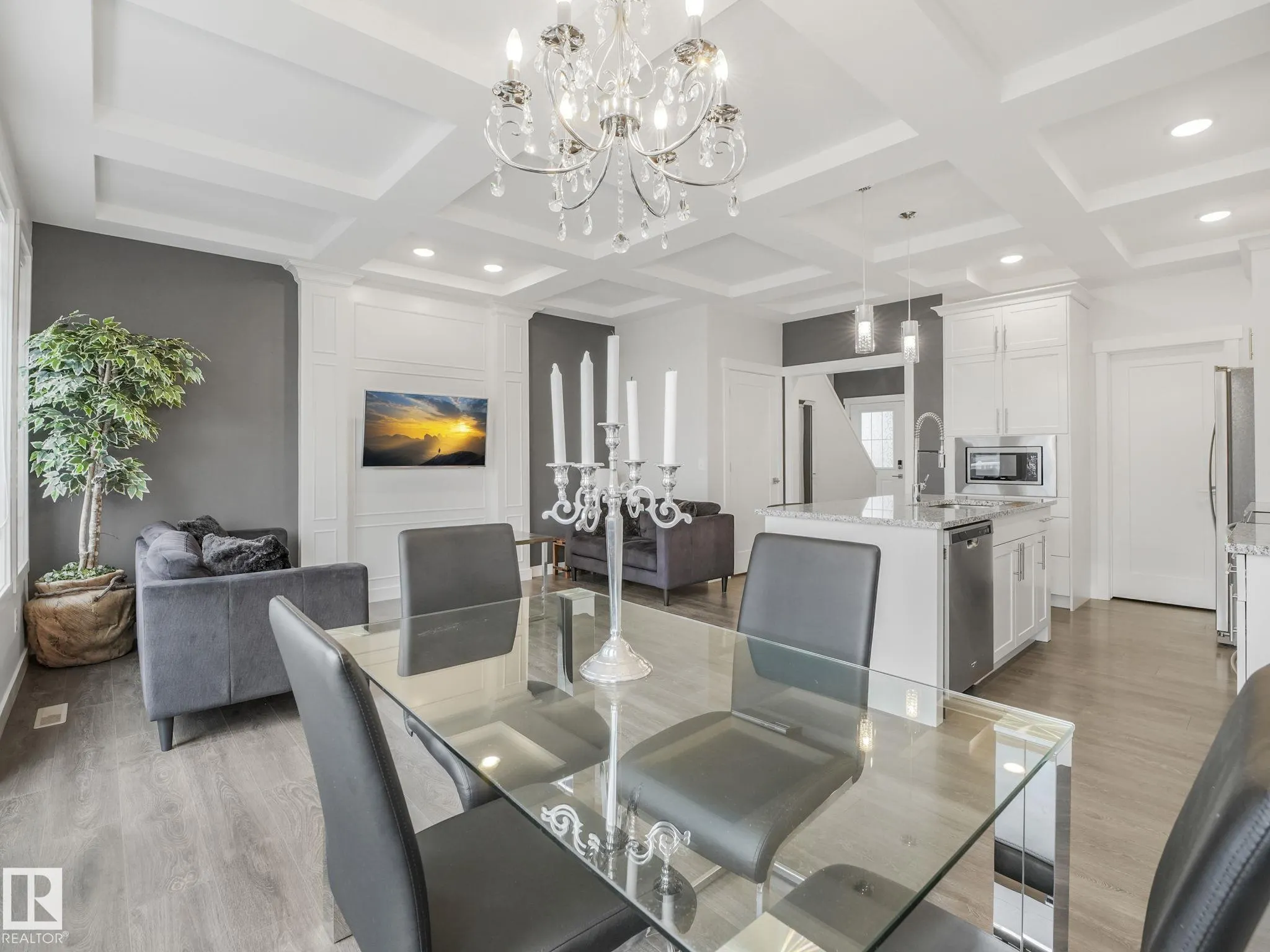 103 AMBERLEY Way